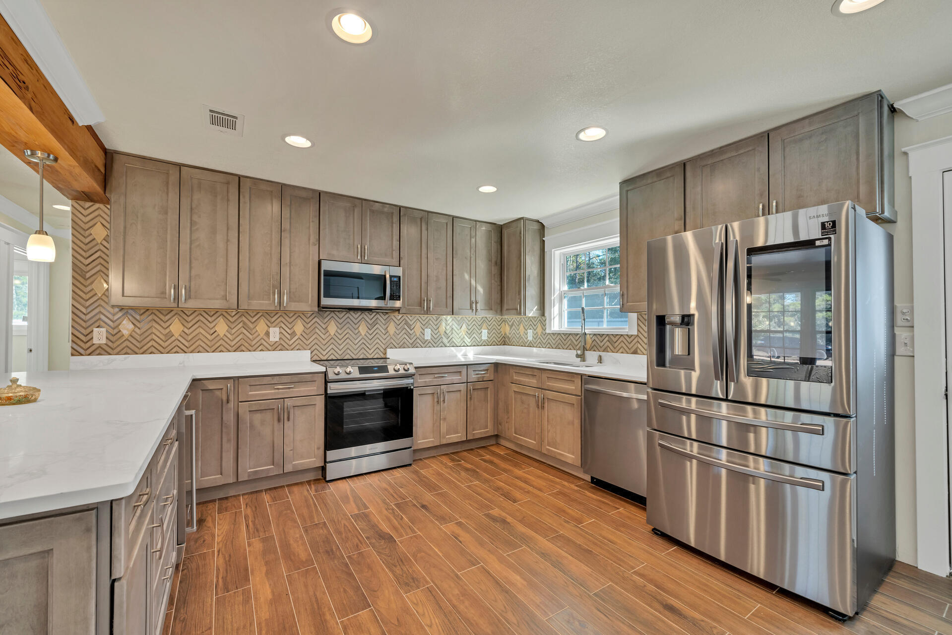 OAKWOOD HILLS UNIT 1 - Residential