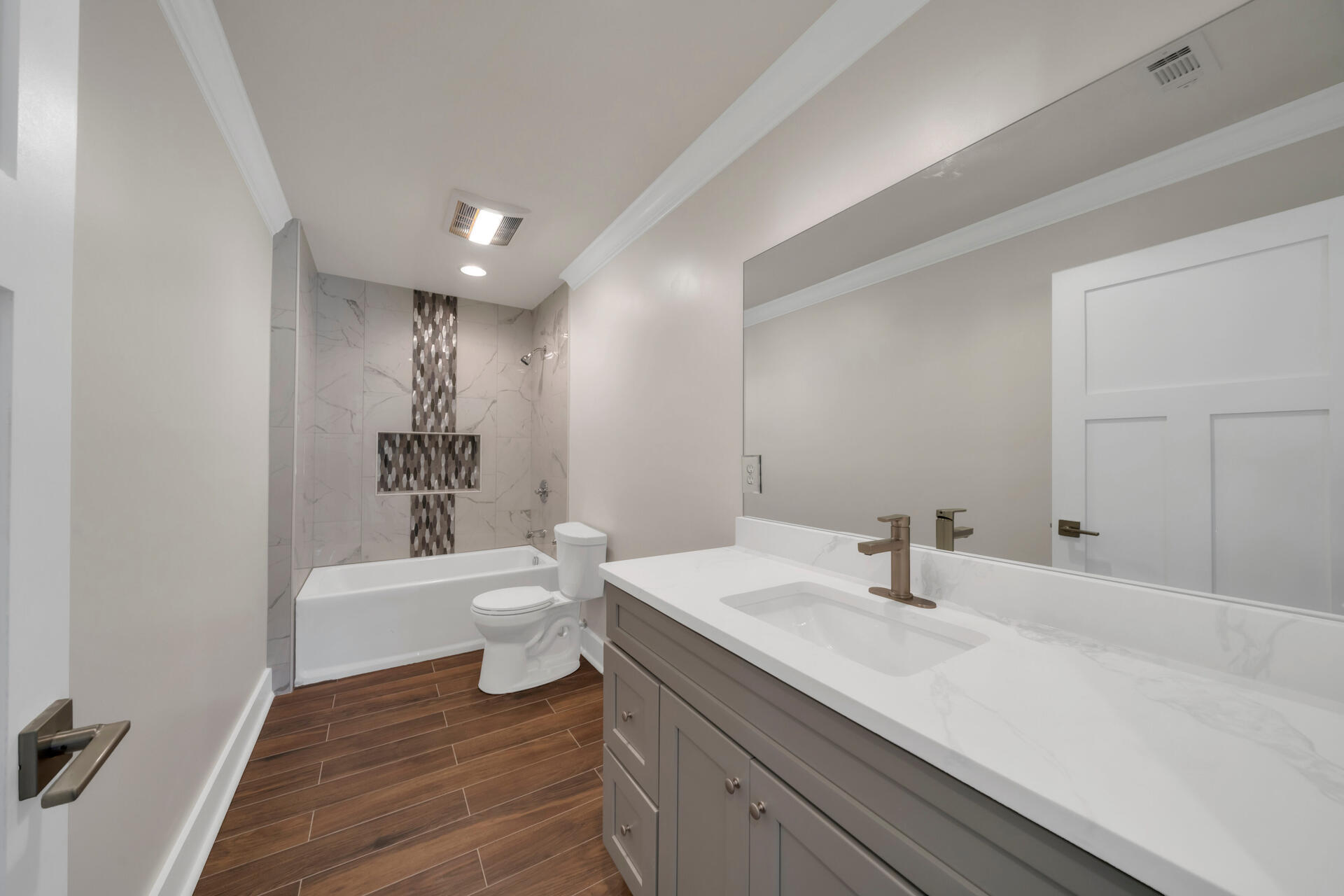 OAKWOOD HILLS UNIT 1 - Residential