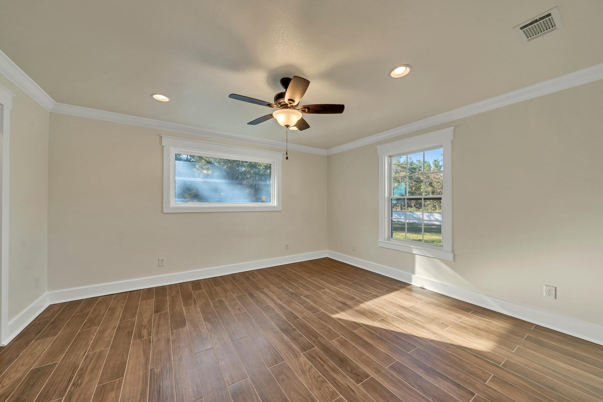 OAKWOOD HILLS UNIT 1 - Residential