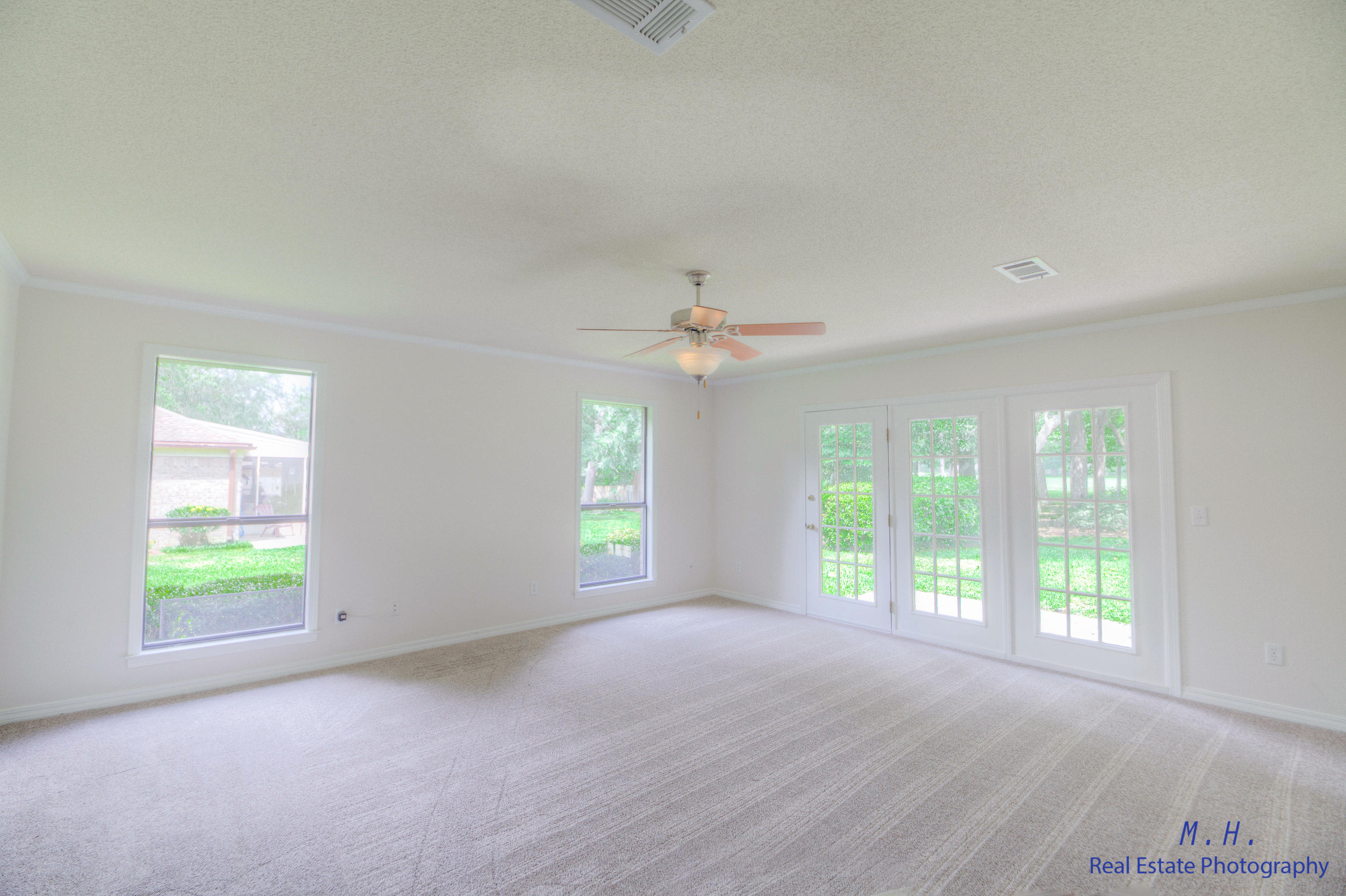 ROCKY BAYOU COUNTRY CLUB ESTATES 1 - Residential