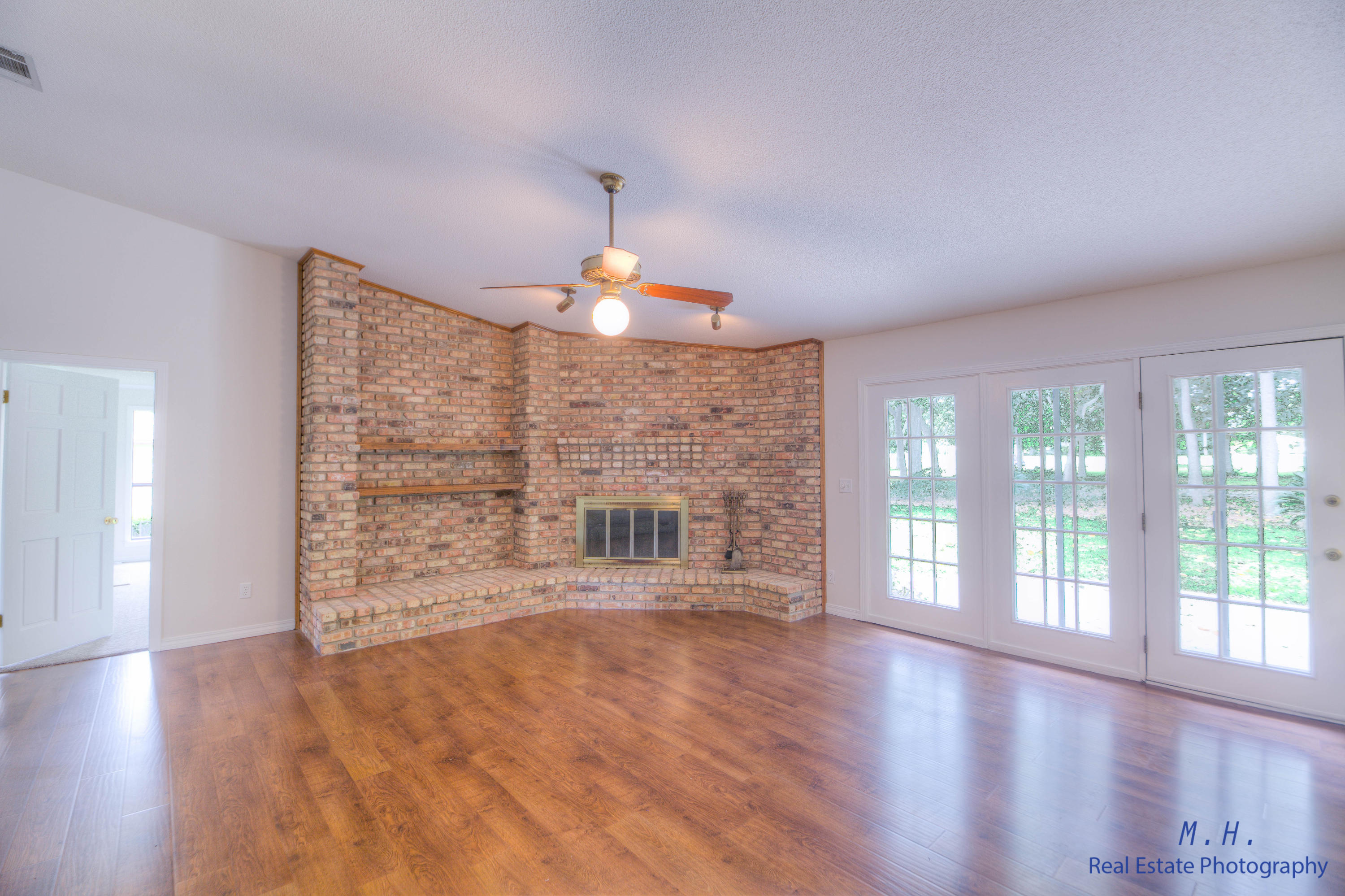 ROCKY BAYOU COUNTRY CLUB ESTATES 1 - Residential