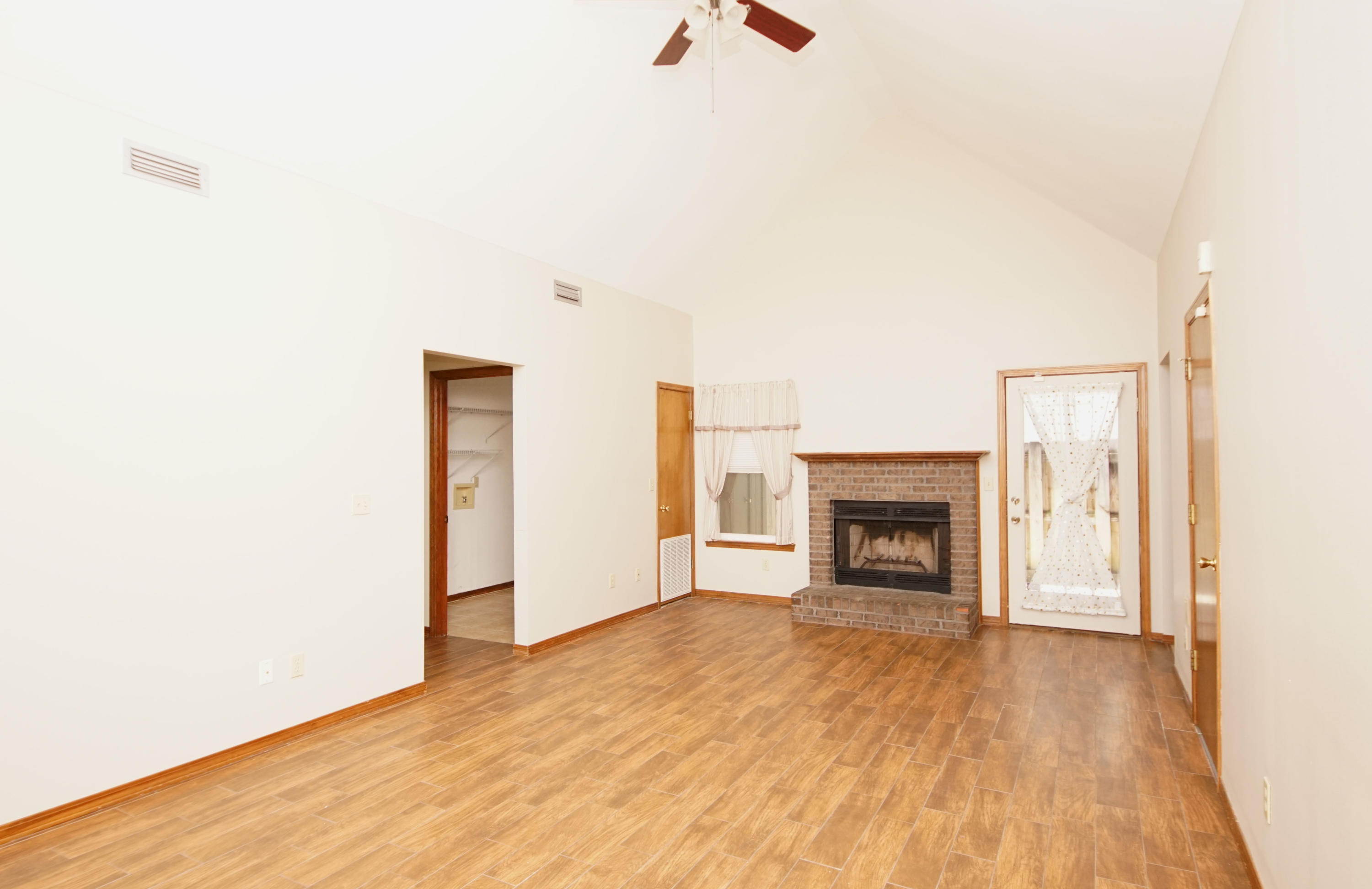 WOODLAND PARK ESTATES - Residential