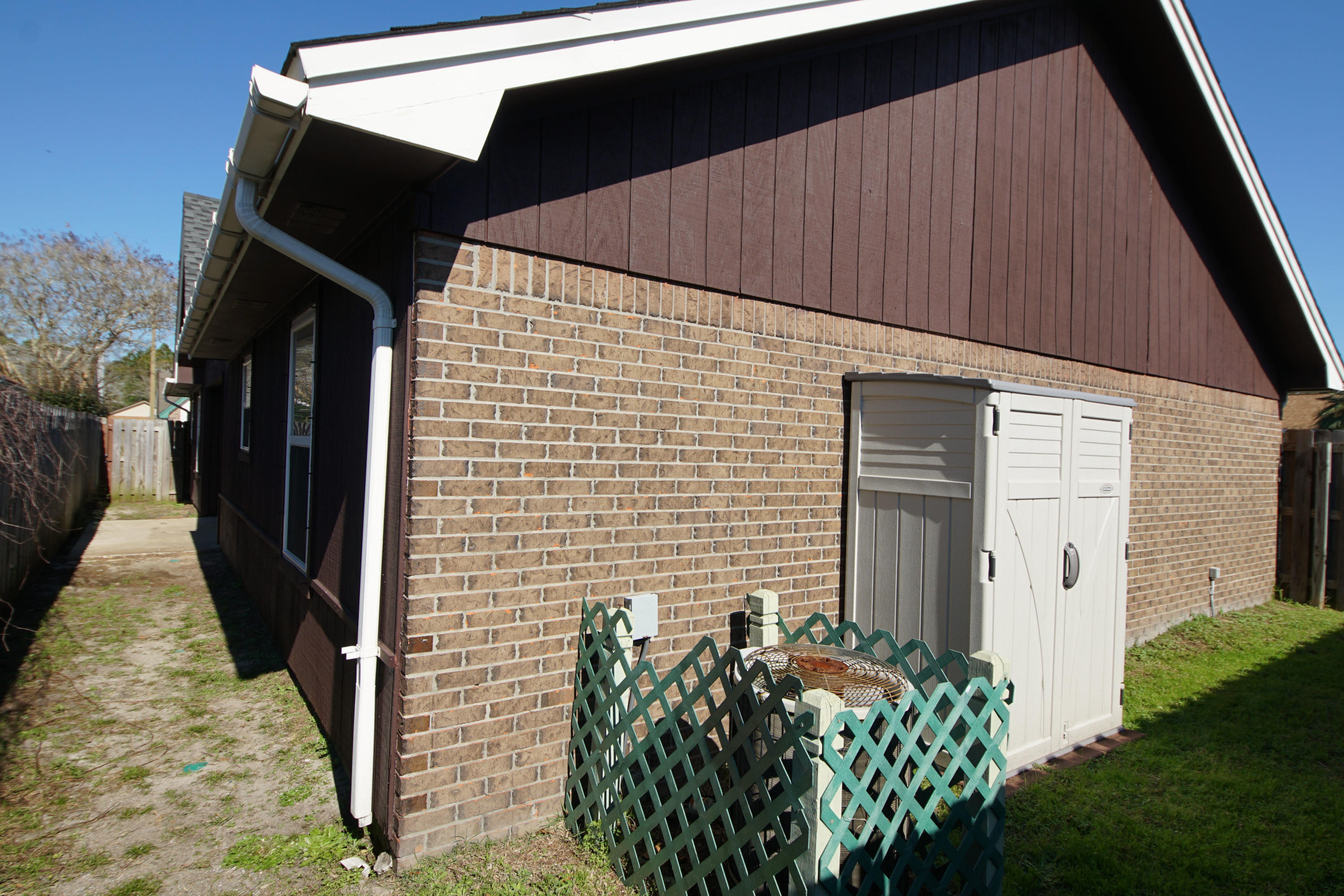 WOODLAND PARK ESTATES - Residential