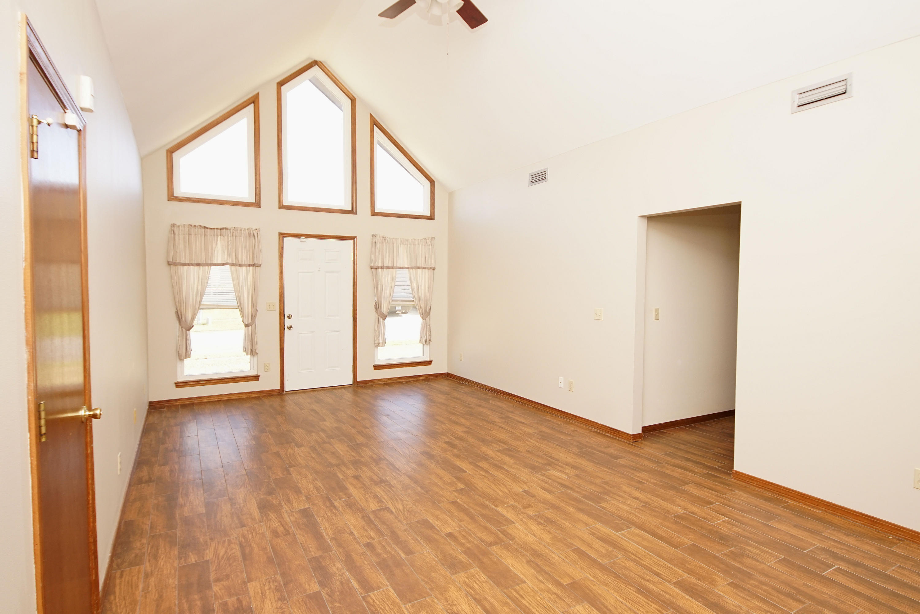 WOODLAND PARK ESTATES - Residential