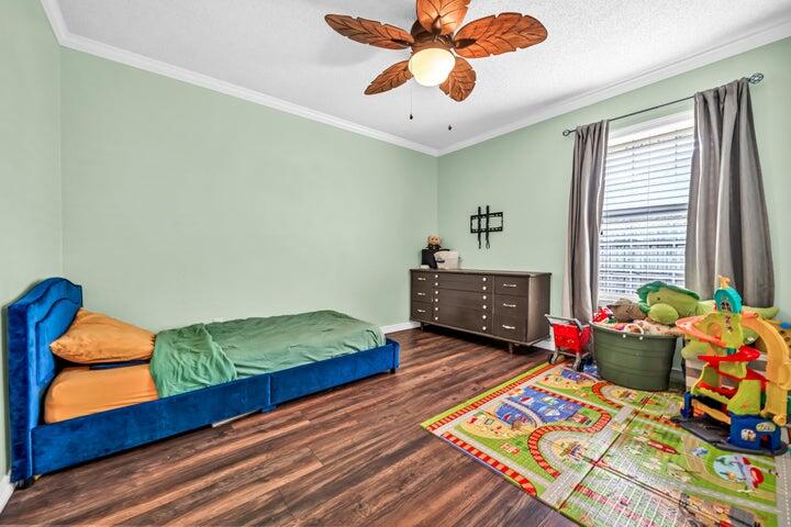 MARION MANOR - Residential