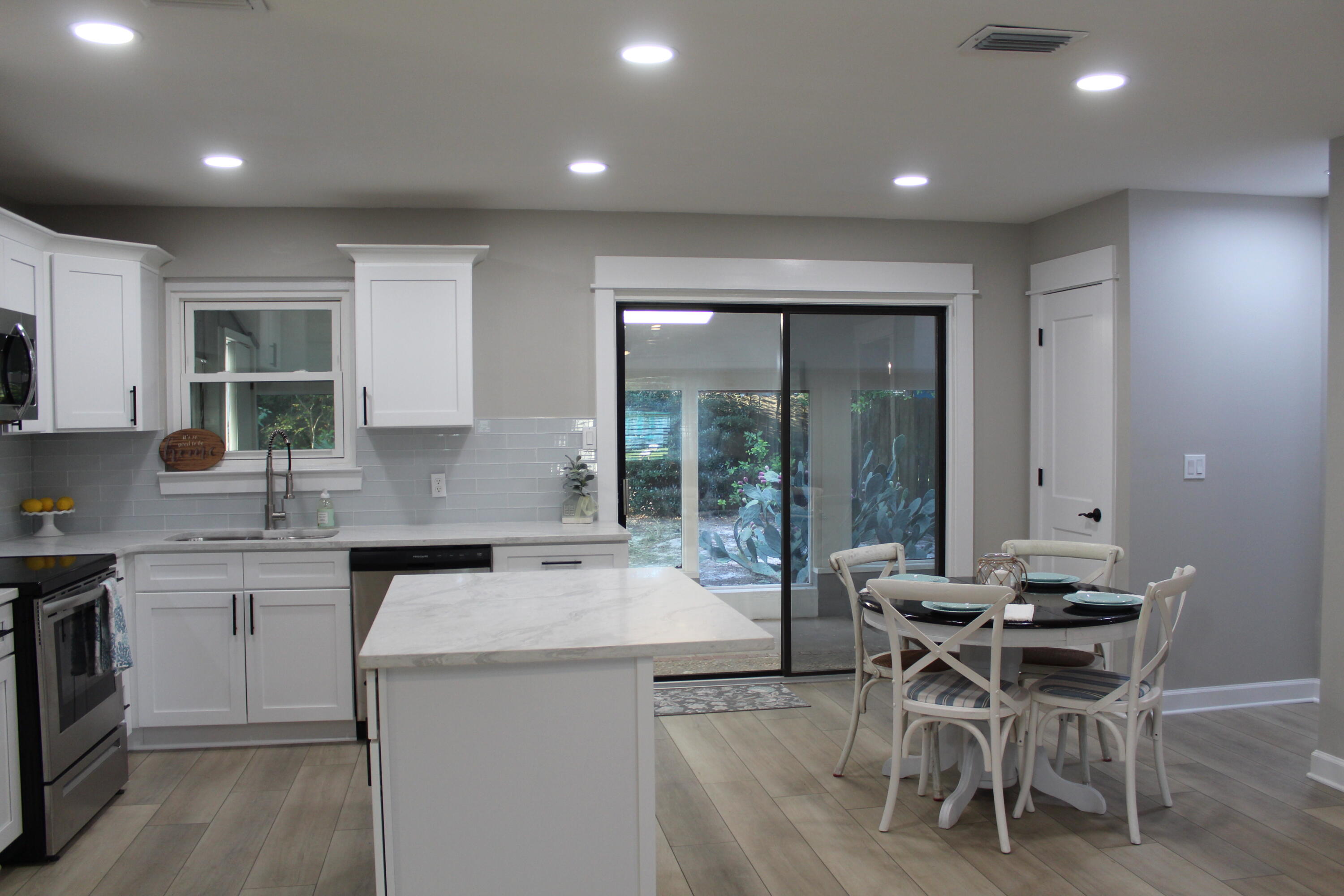 SEABREEZE 6TH ADDN - Residential