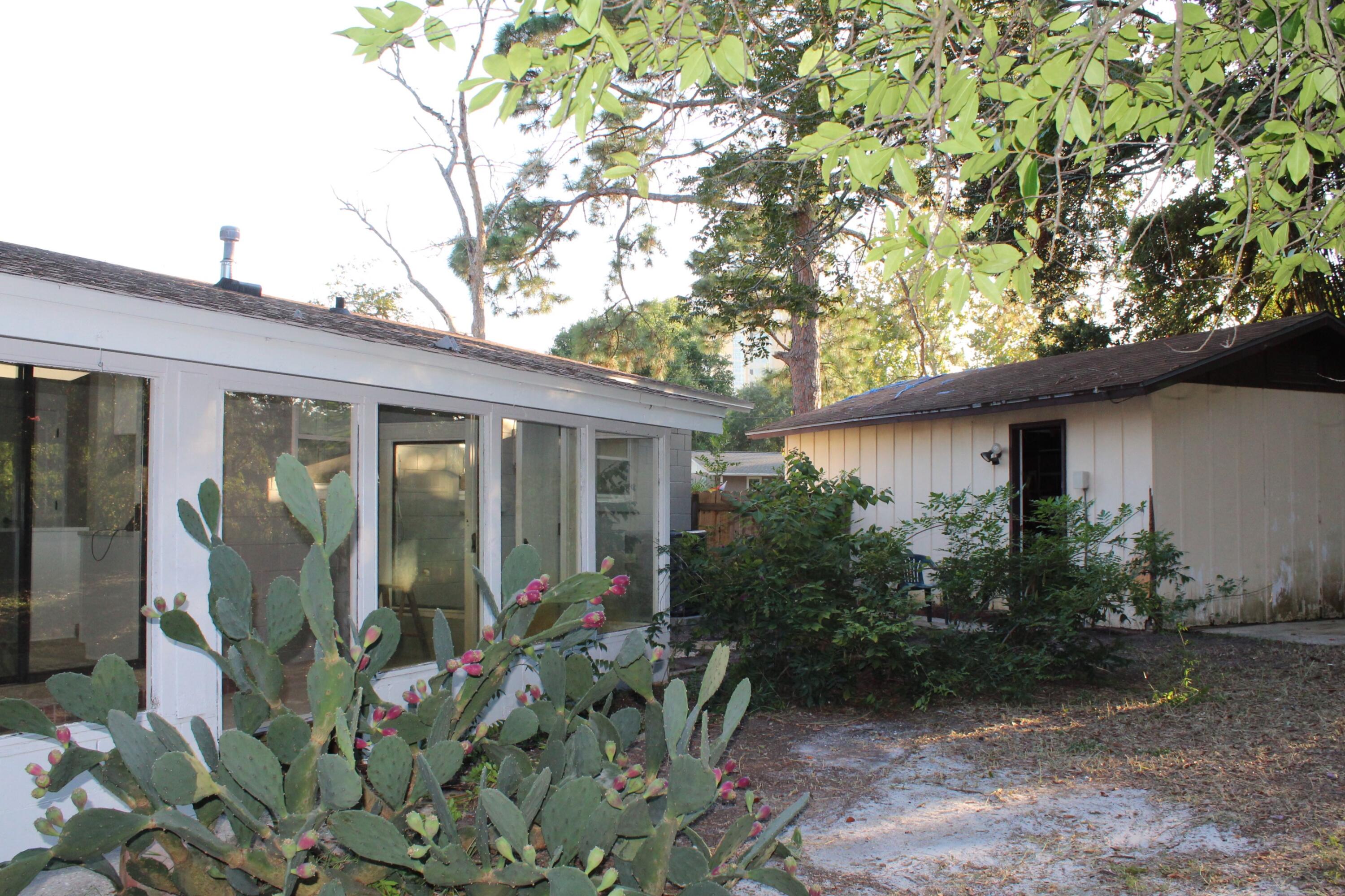 SEABREEZE 6TH ADDN - Residential