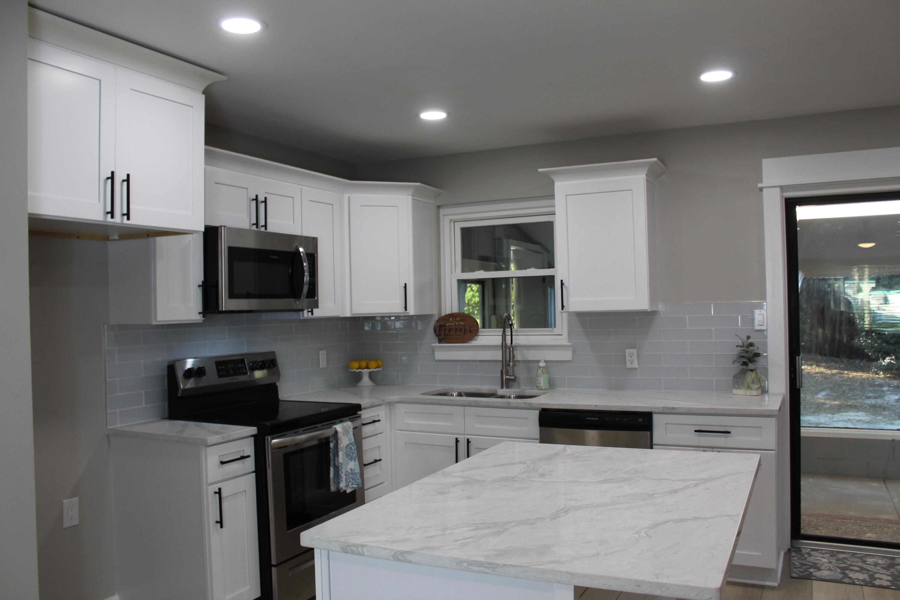 SEABREEZE 6TH ADDN - Residential