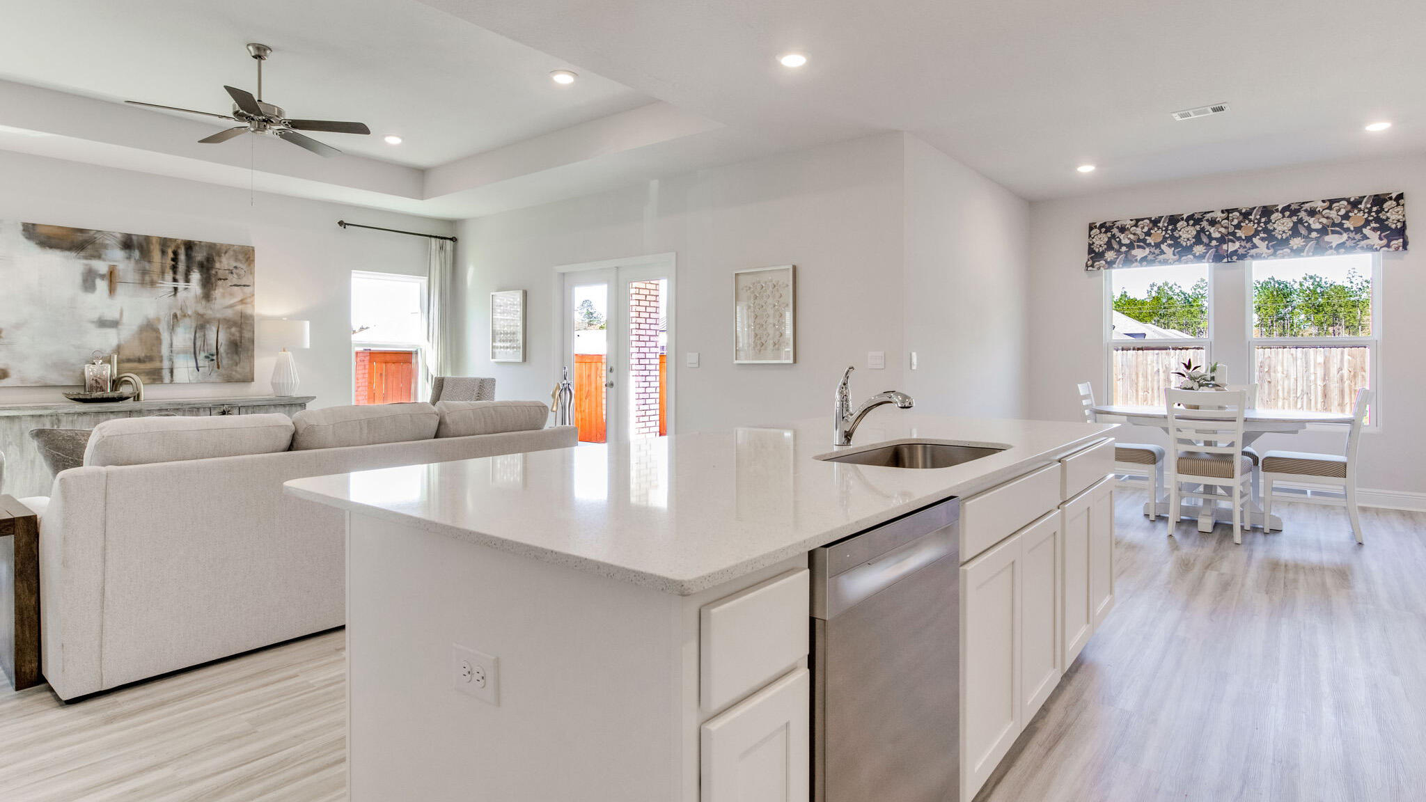 PLANTATION WOODS - Residential