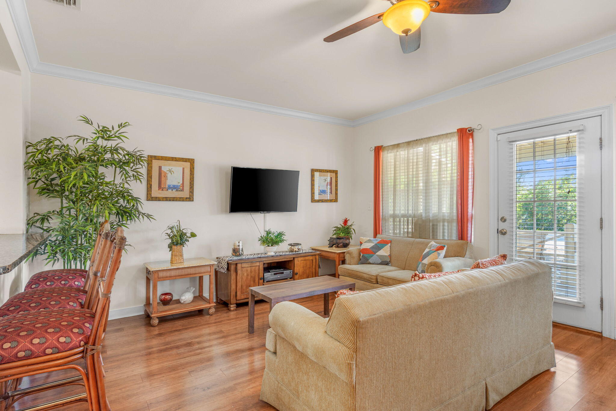 TWIN LAKES TOWNHOMES PH 2 - Residential