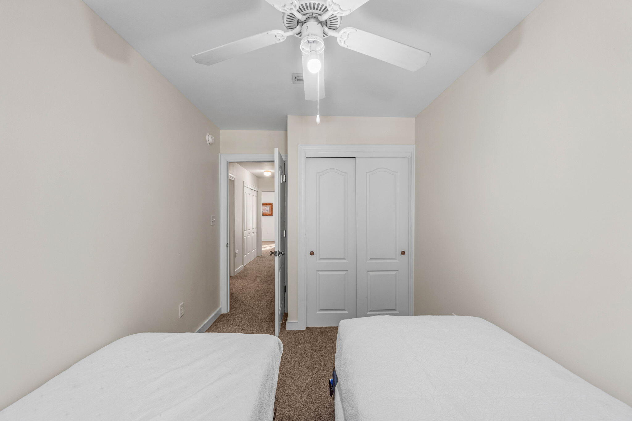 TWIN LAKES TOWNHOMES PH 2 - Residential