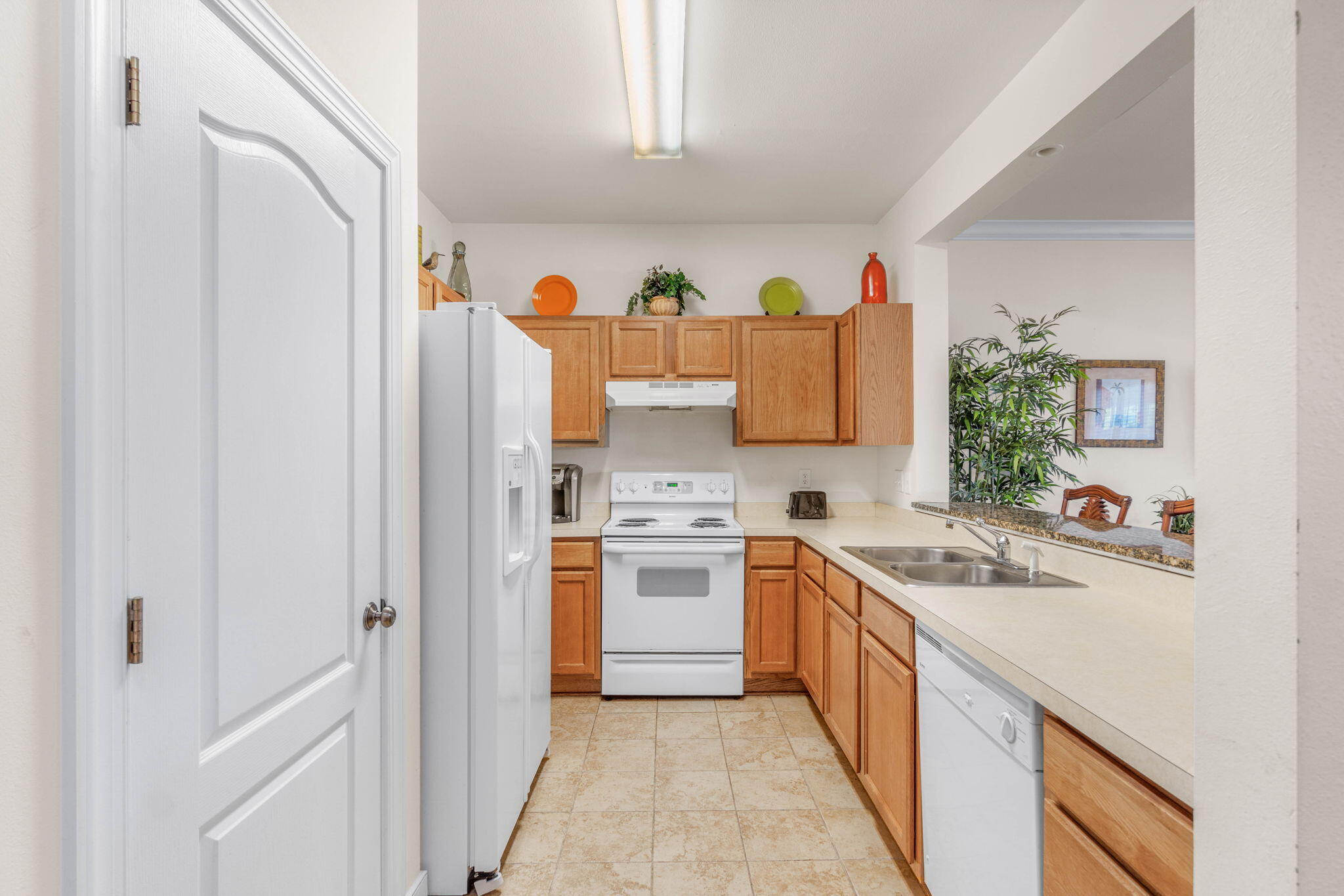 TWIN LAKES TOWNHOMES PH 2 - Residential