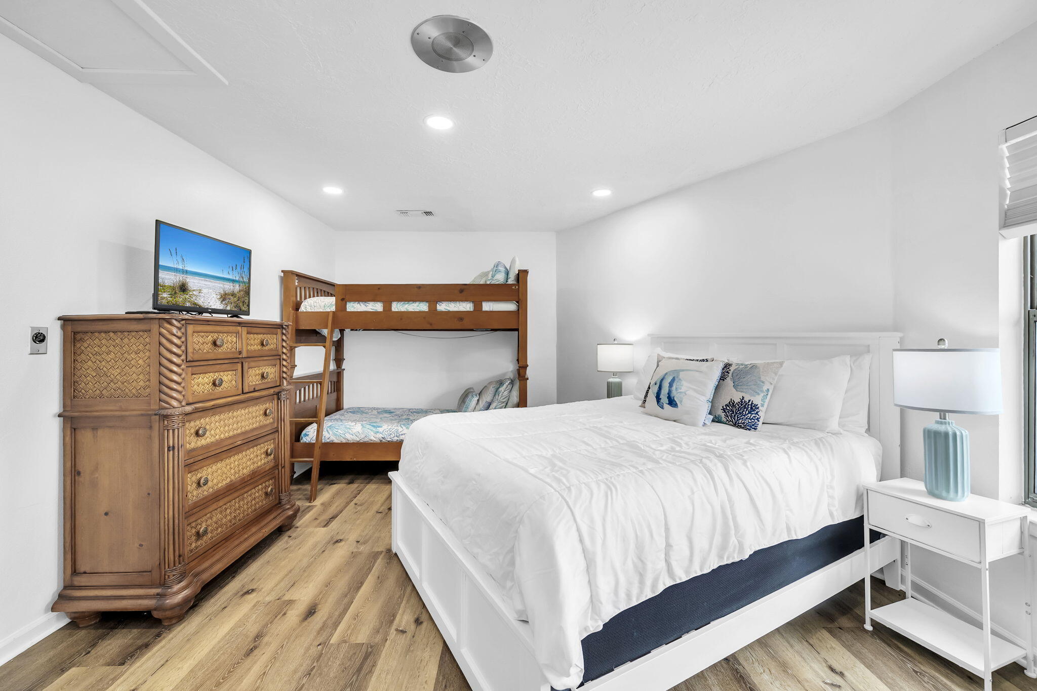 HOLIDAY ISLE - Residential