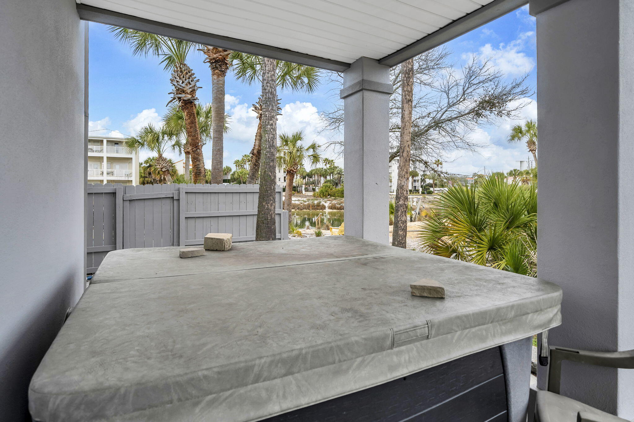 HOLIDAY ISLE - Residential