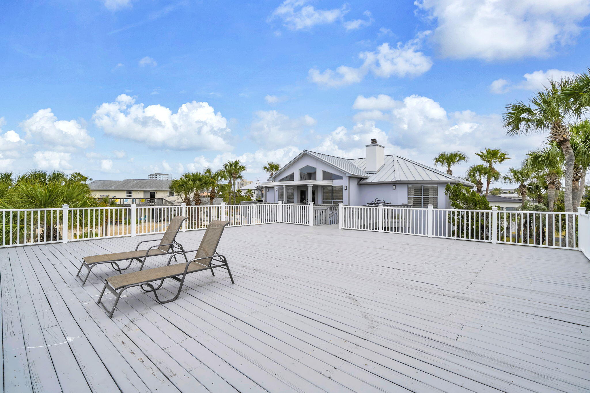 HOLIDAY ISLE - Residential