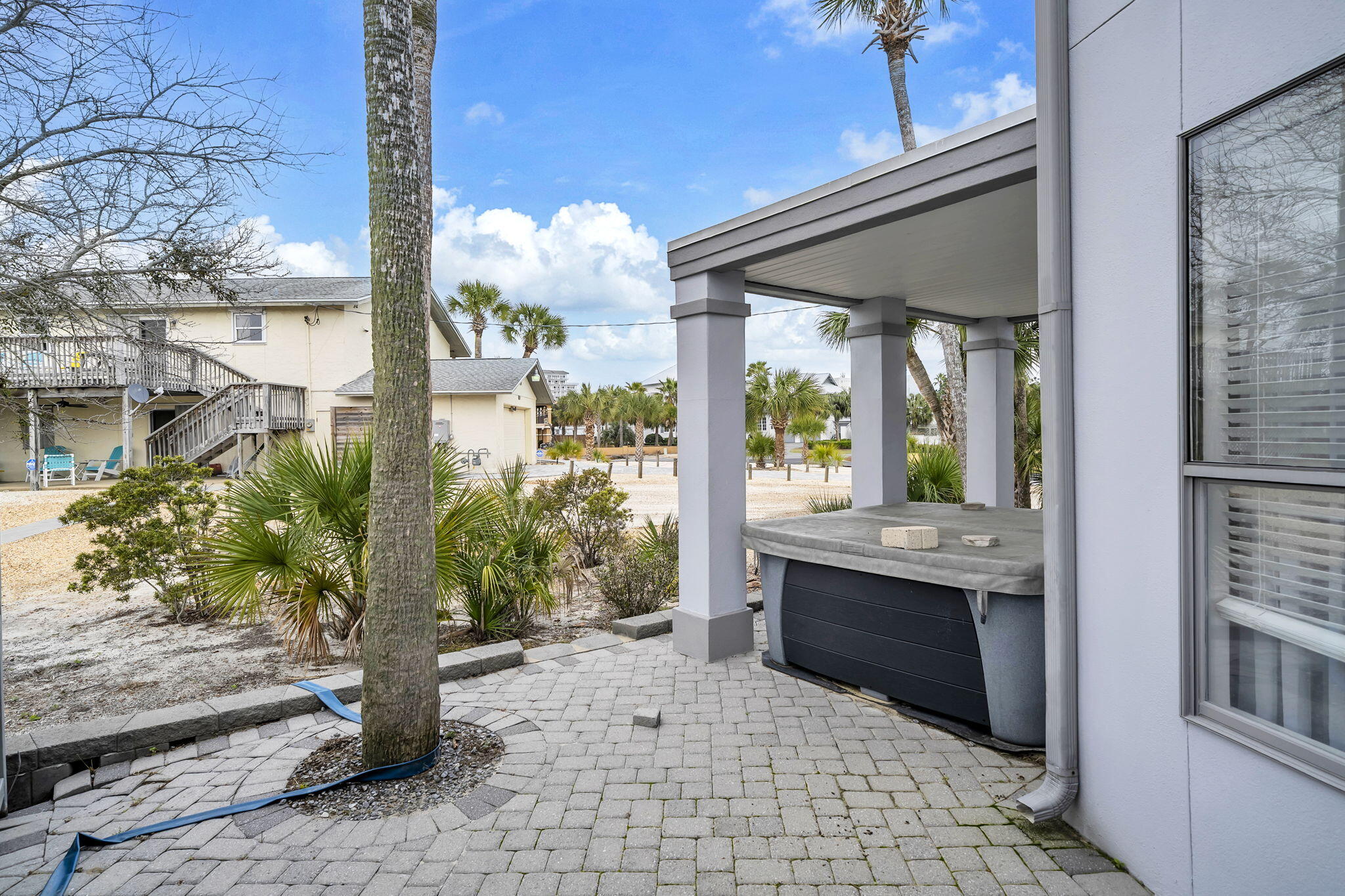 HOLIDAY ISLE - Residential