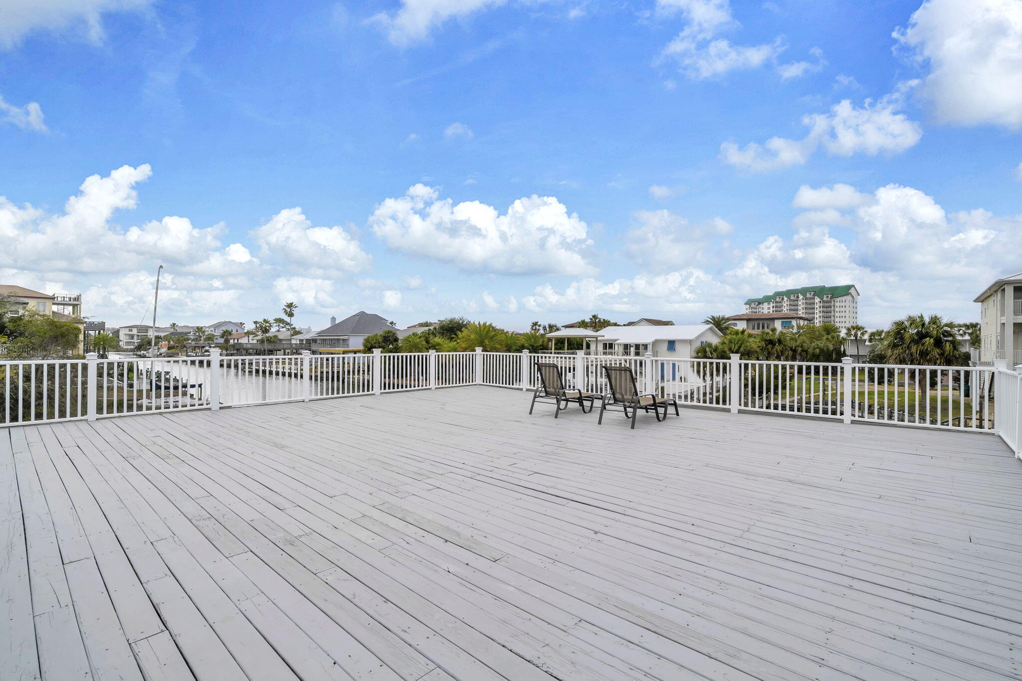 HOLIDAY ISLE - Residential