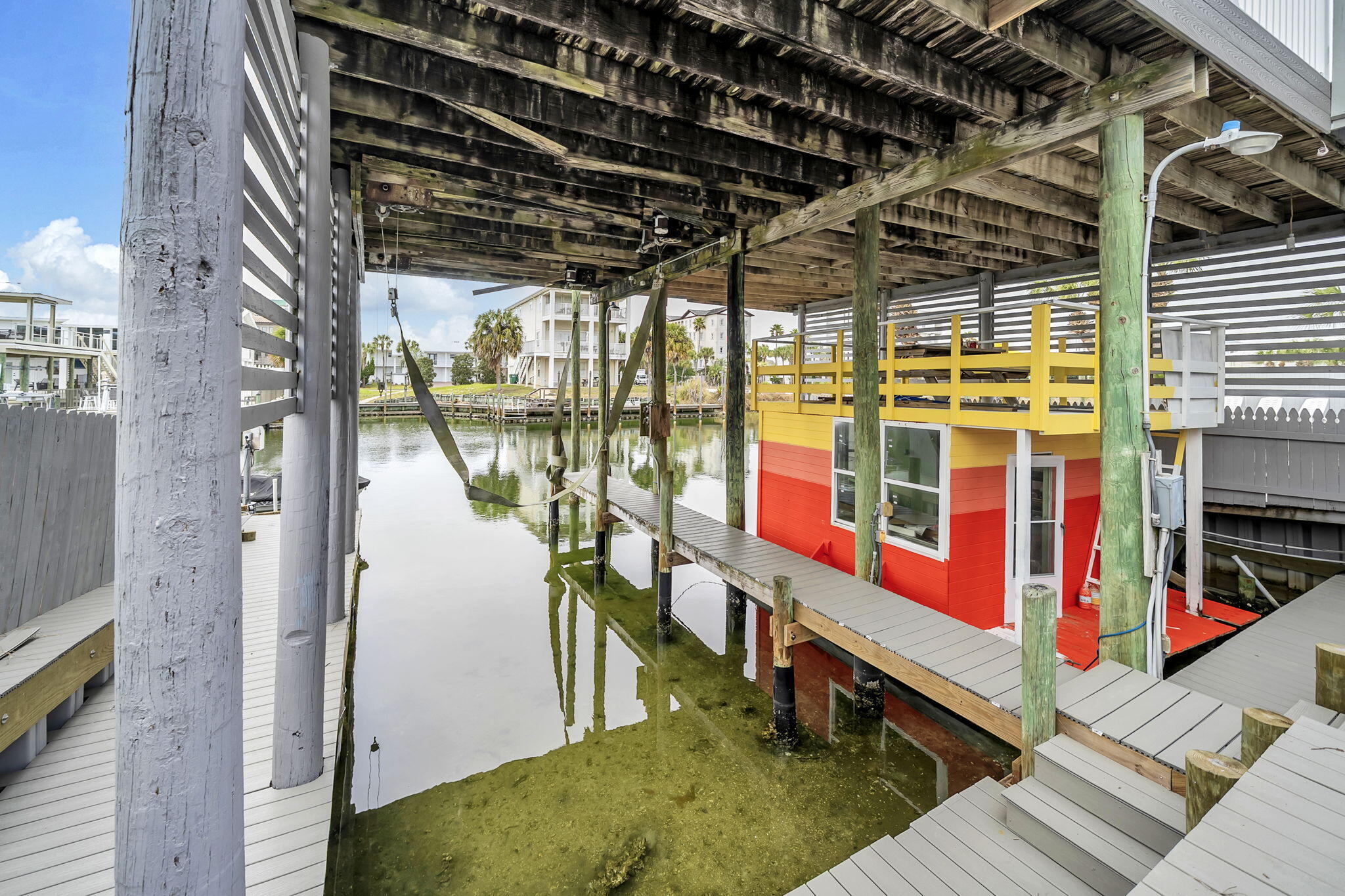 HOLIDAY ISLE - Residential