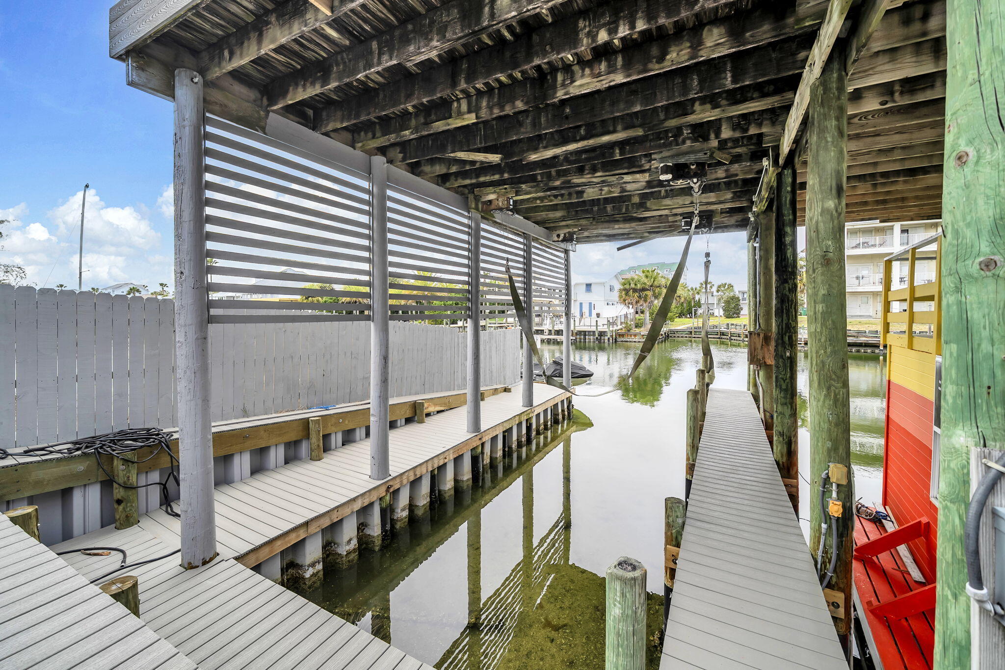 HOLIDAY ISLE - Residential