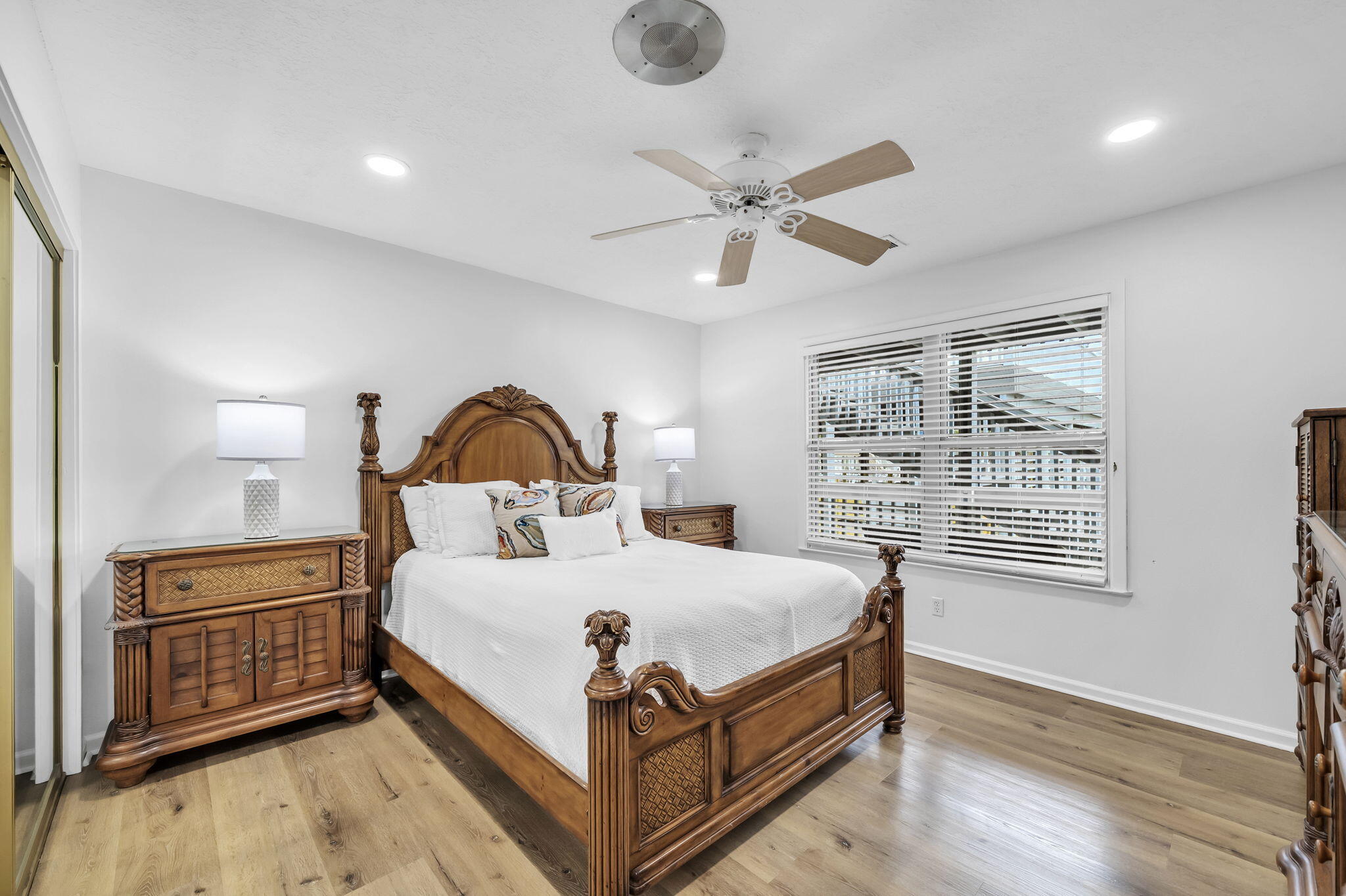 HOLIDAY ISLE - Residential