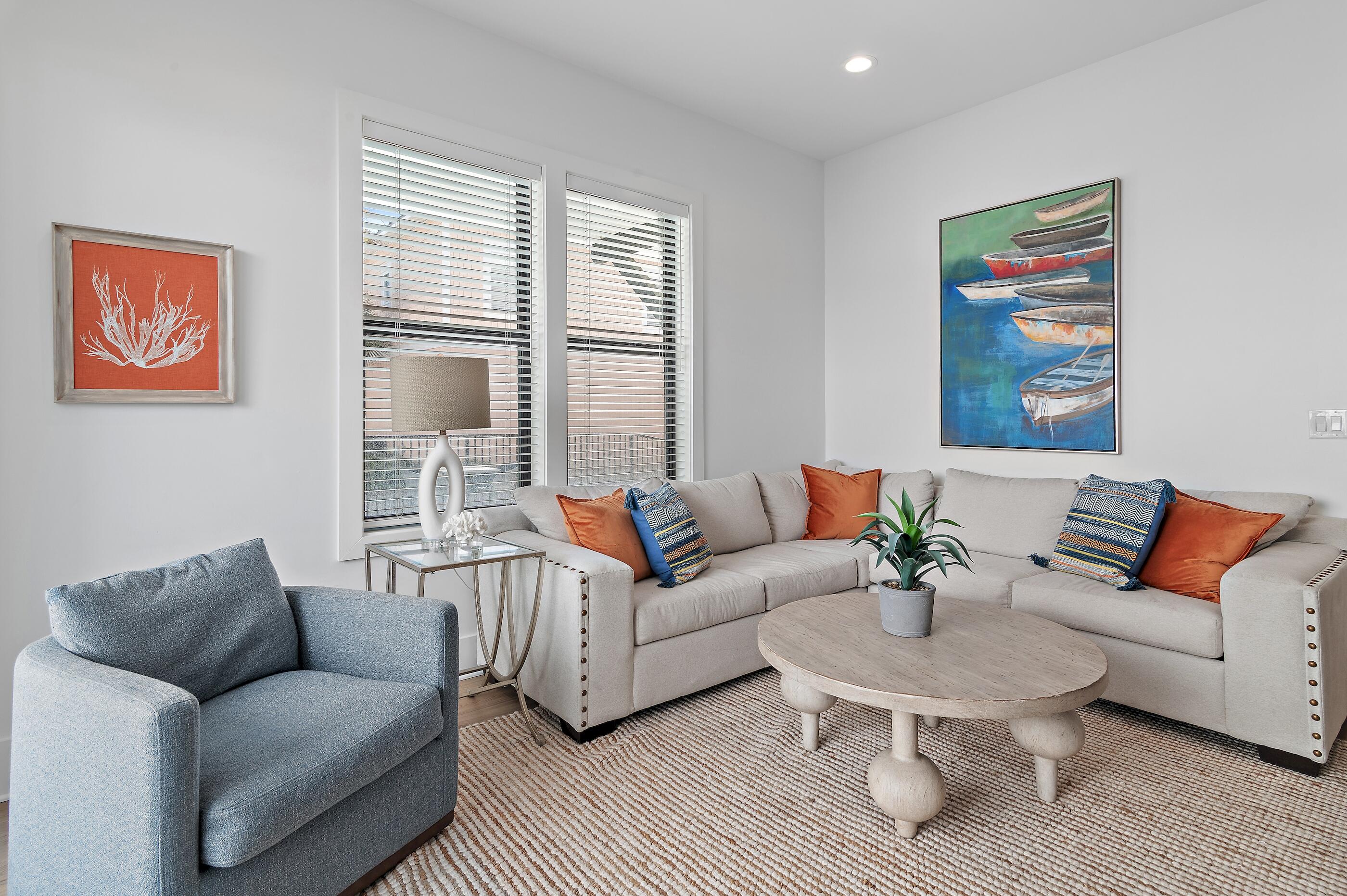 SNOW DRIFT BEACH - Residential