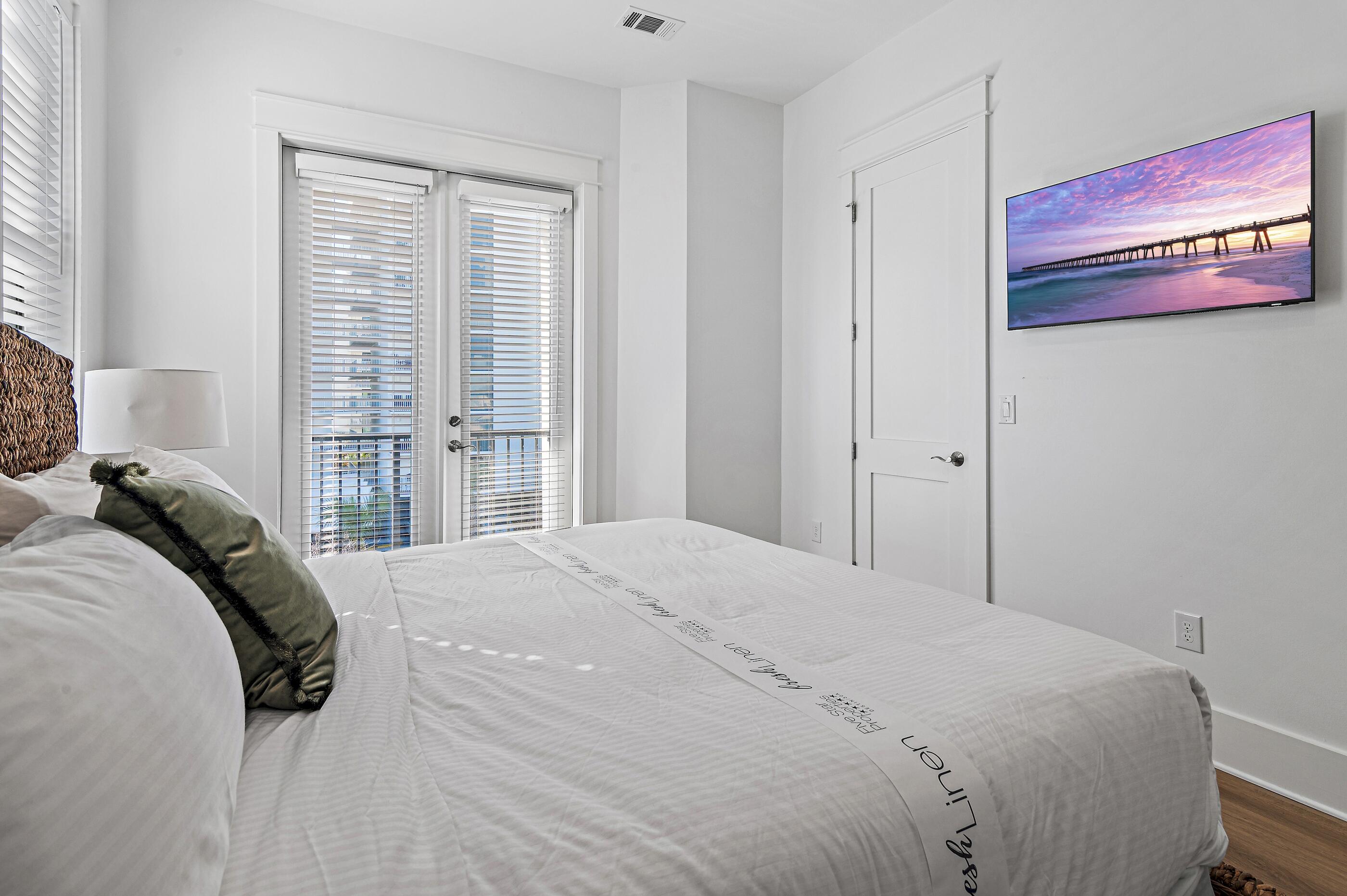 SNOW DRIFT BEACH - Residential