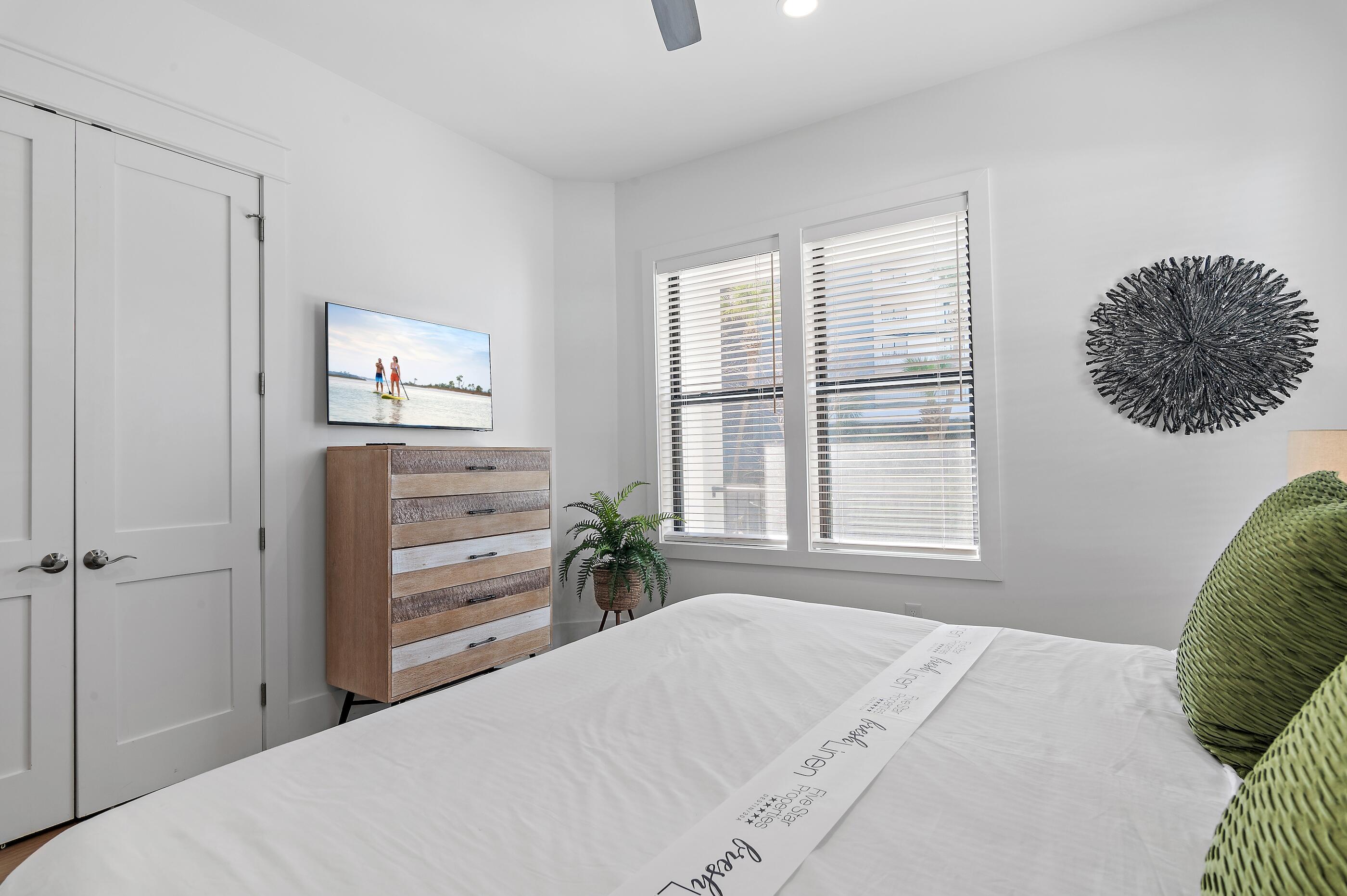 SNOW DRIFT BEACH - Residential