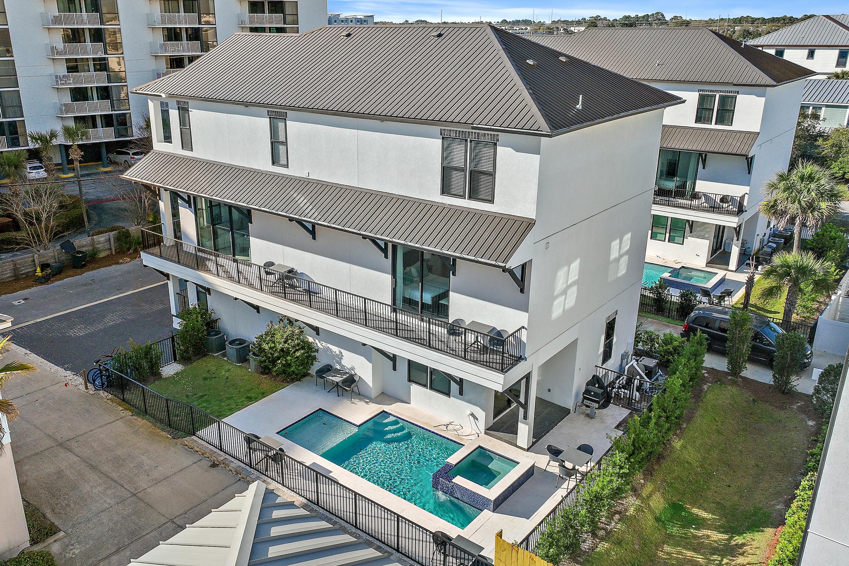 SNOW DRIFT BEACH - Residential