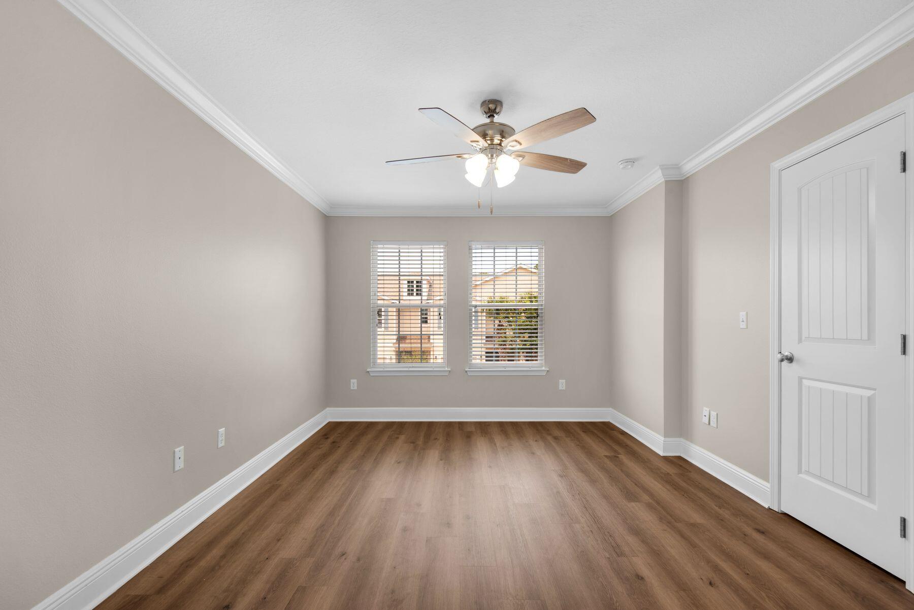 WATER OAKS T/H - Residential