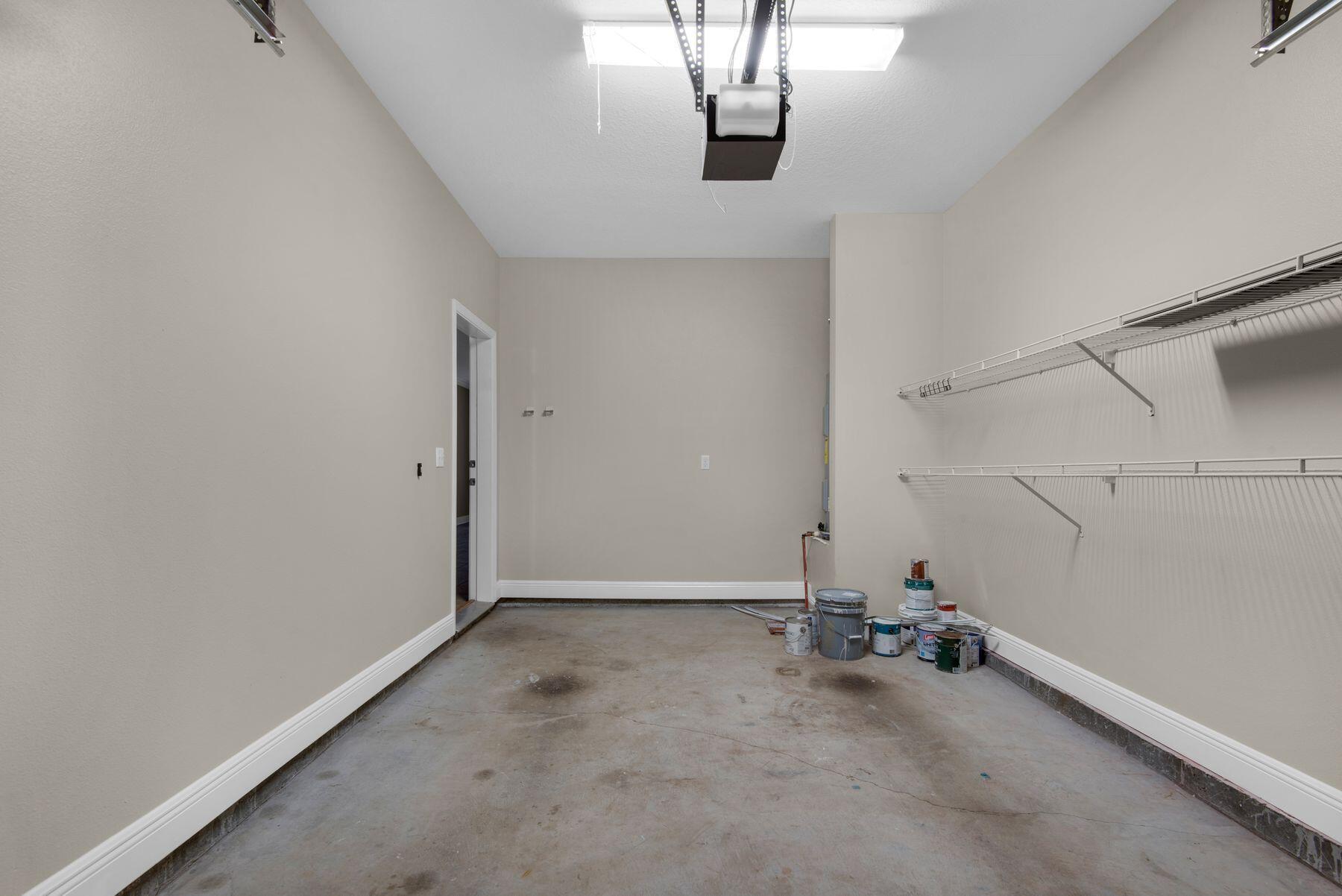 WATER OAKS T/H - Residential