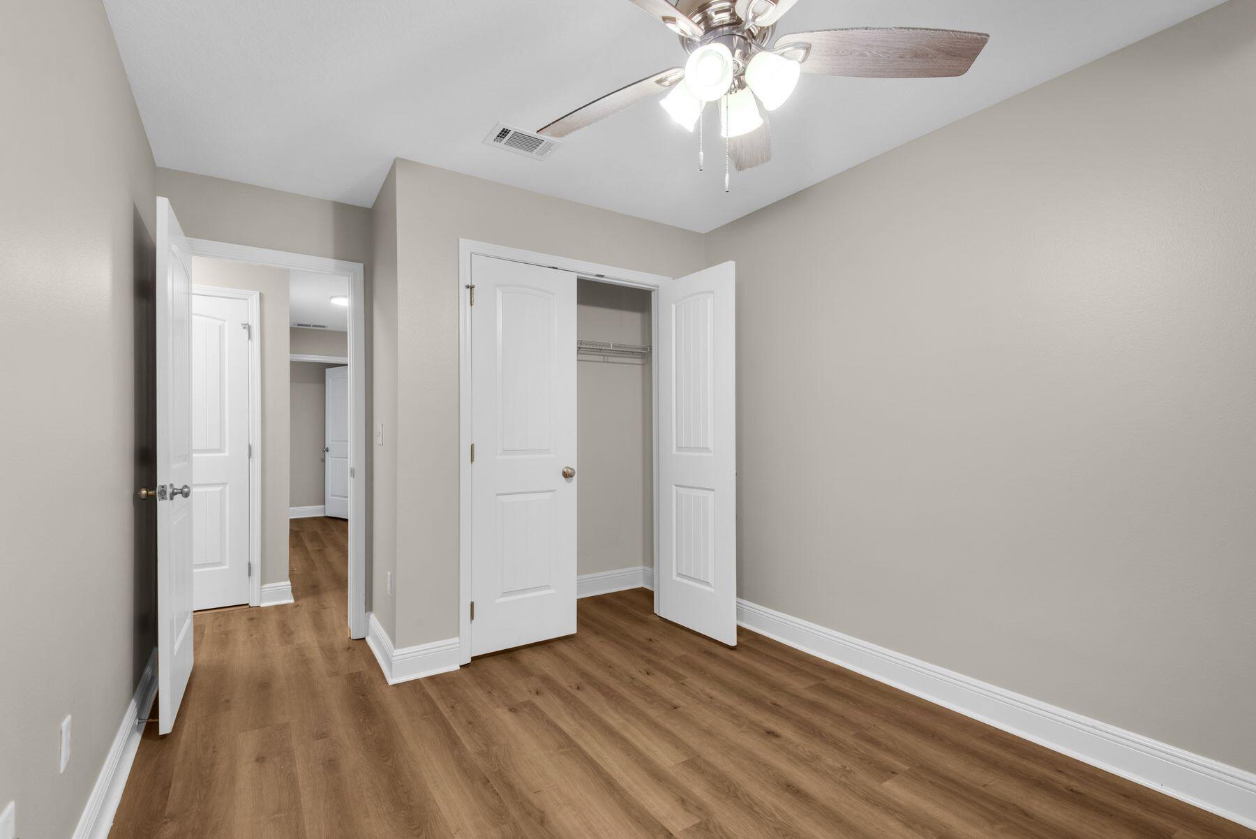 WATER OAKS T/H - Residential