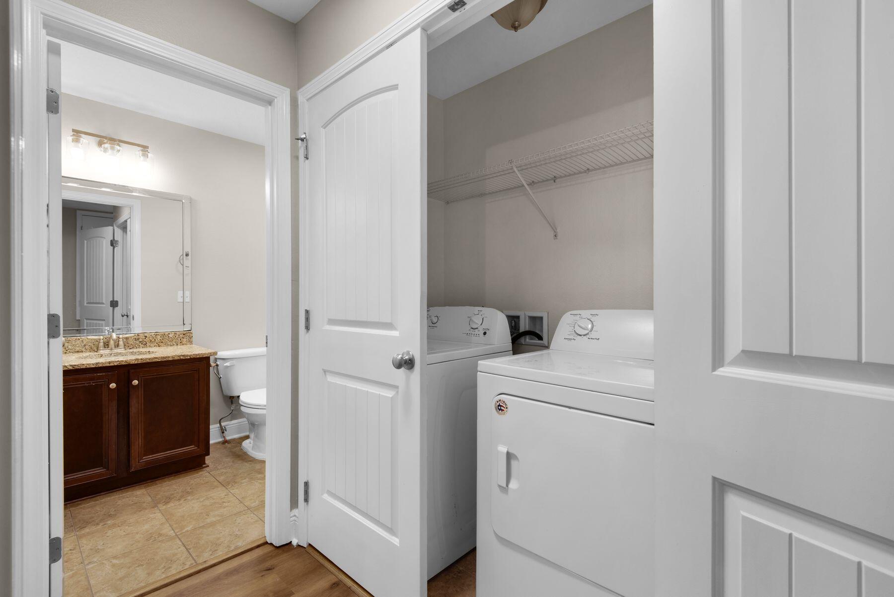 WATER OAKS T/H - Residential