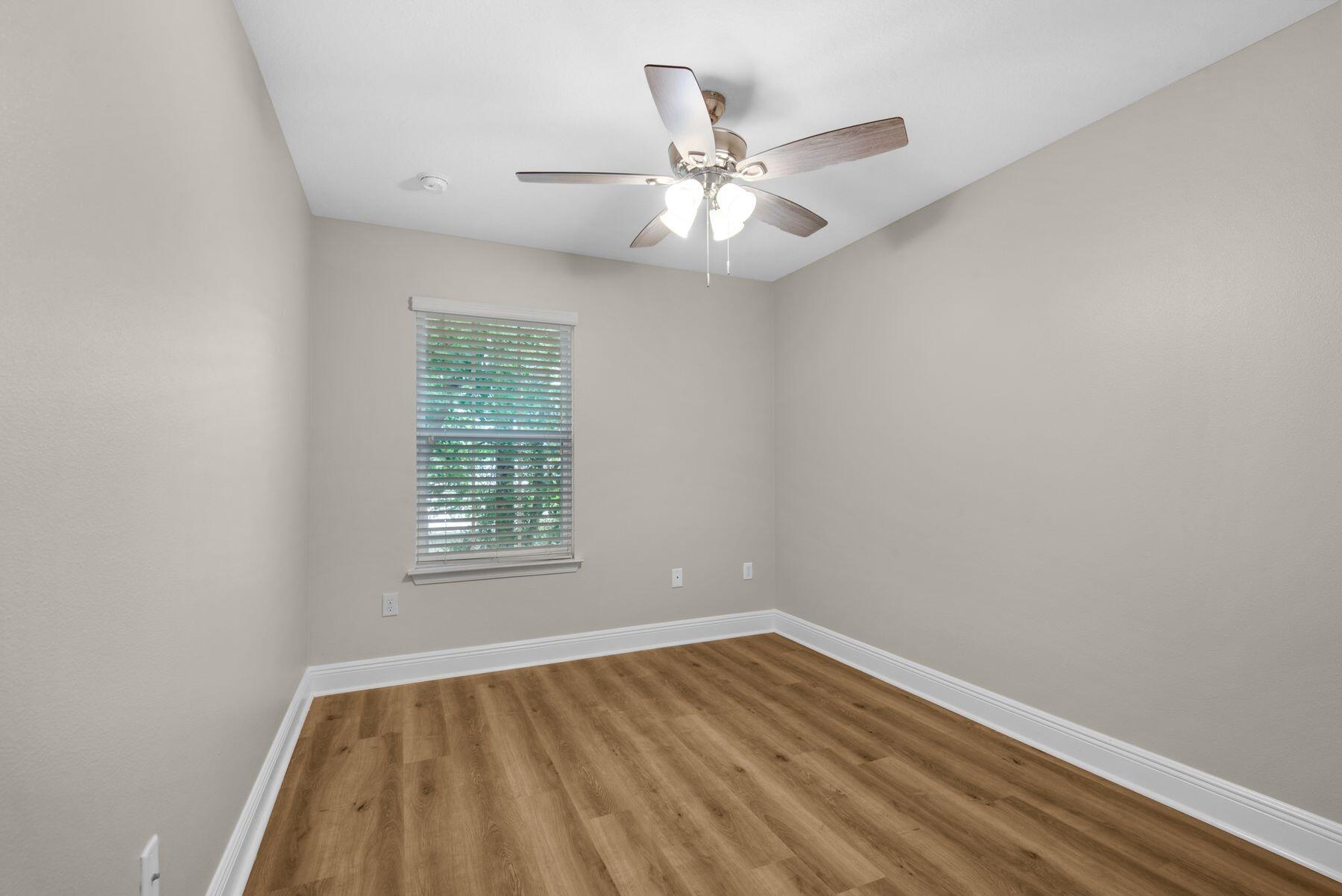 WATER OAKS T/H - Residential