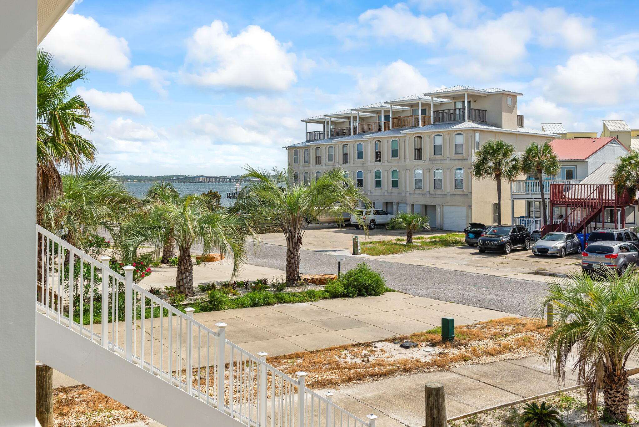 BAHIA BADAR - Residential