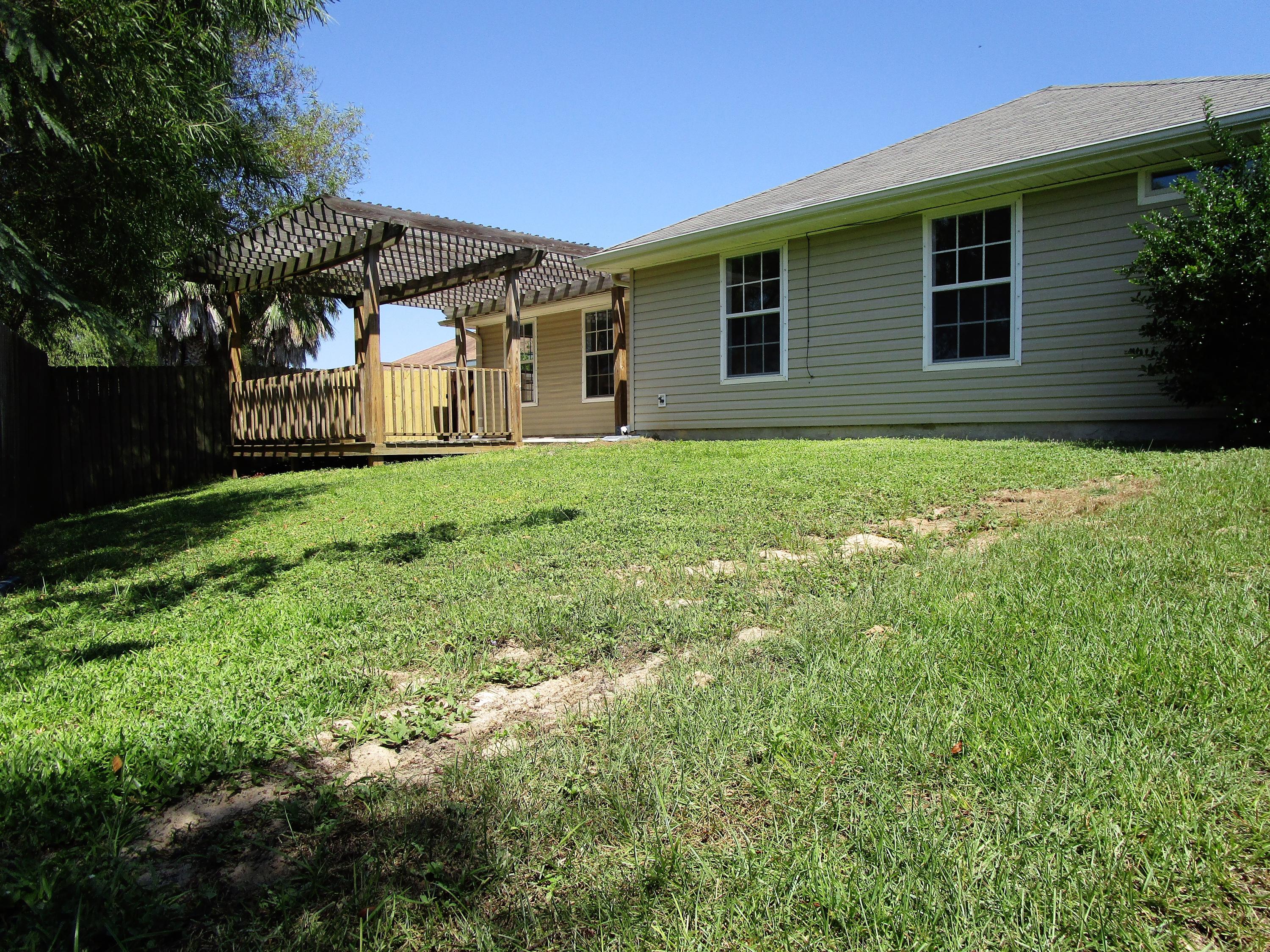 SHADOW LAKES - Residential