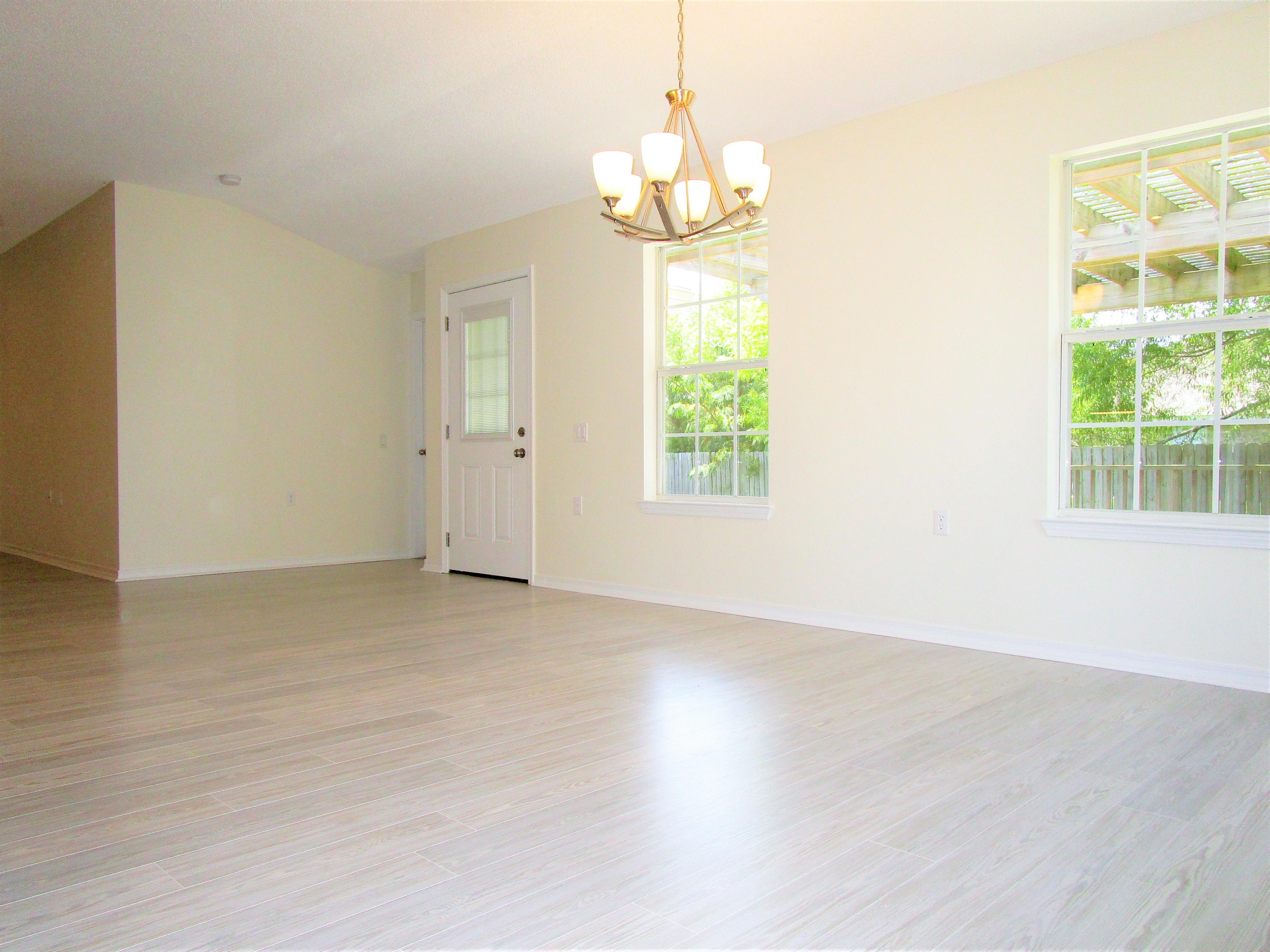 SHADOW LAKES - Residential