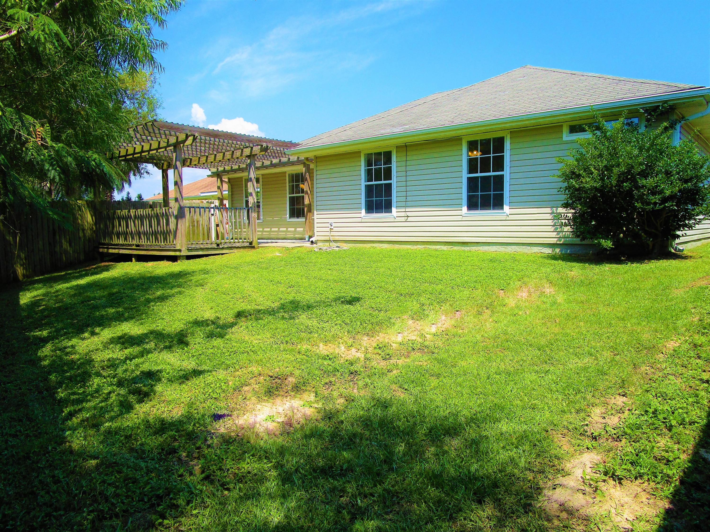 SHADOW LAKES - Residential