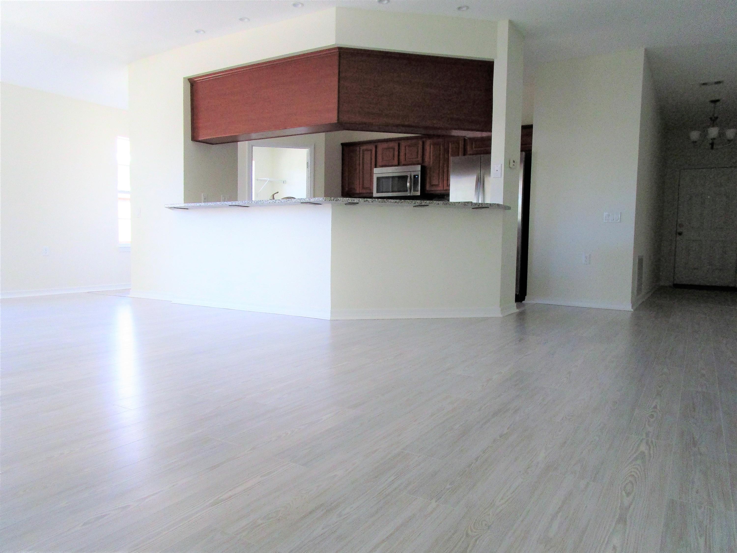 SHADOW LAKES - Residential