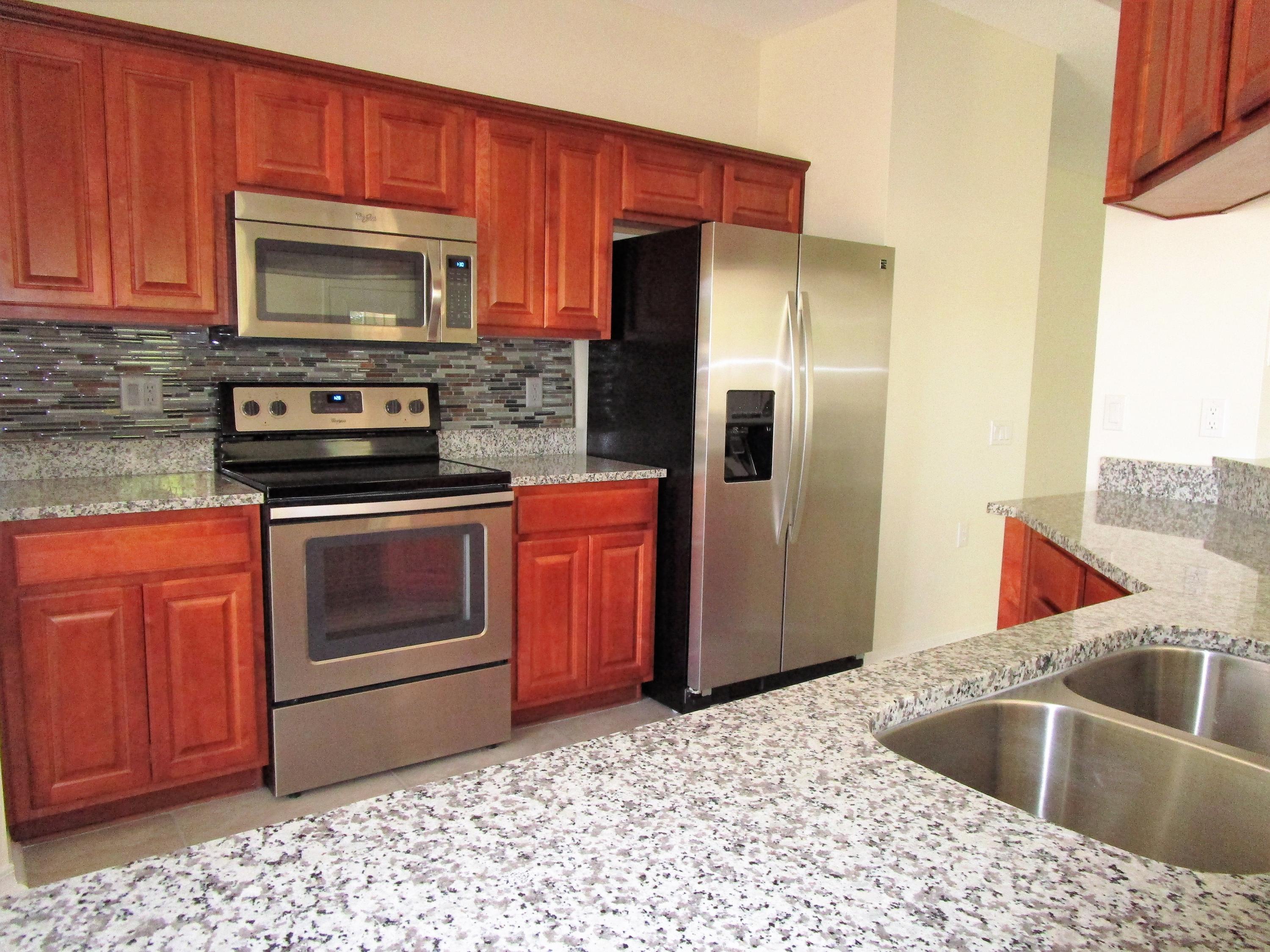 SHADOW LAKES - Residential