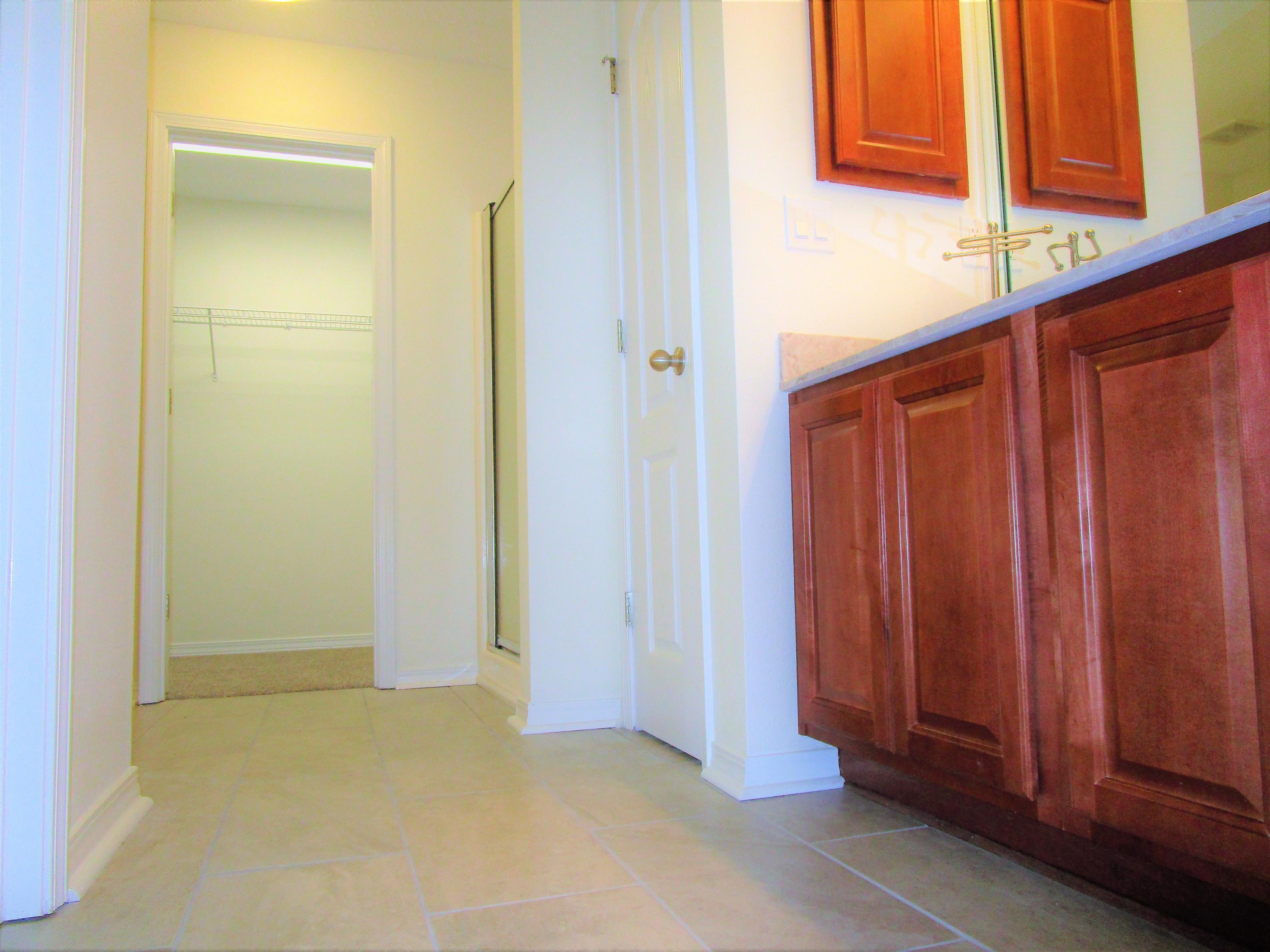 SHADOW LAKES - Residential