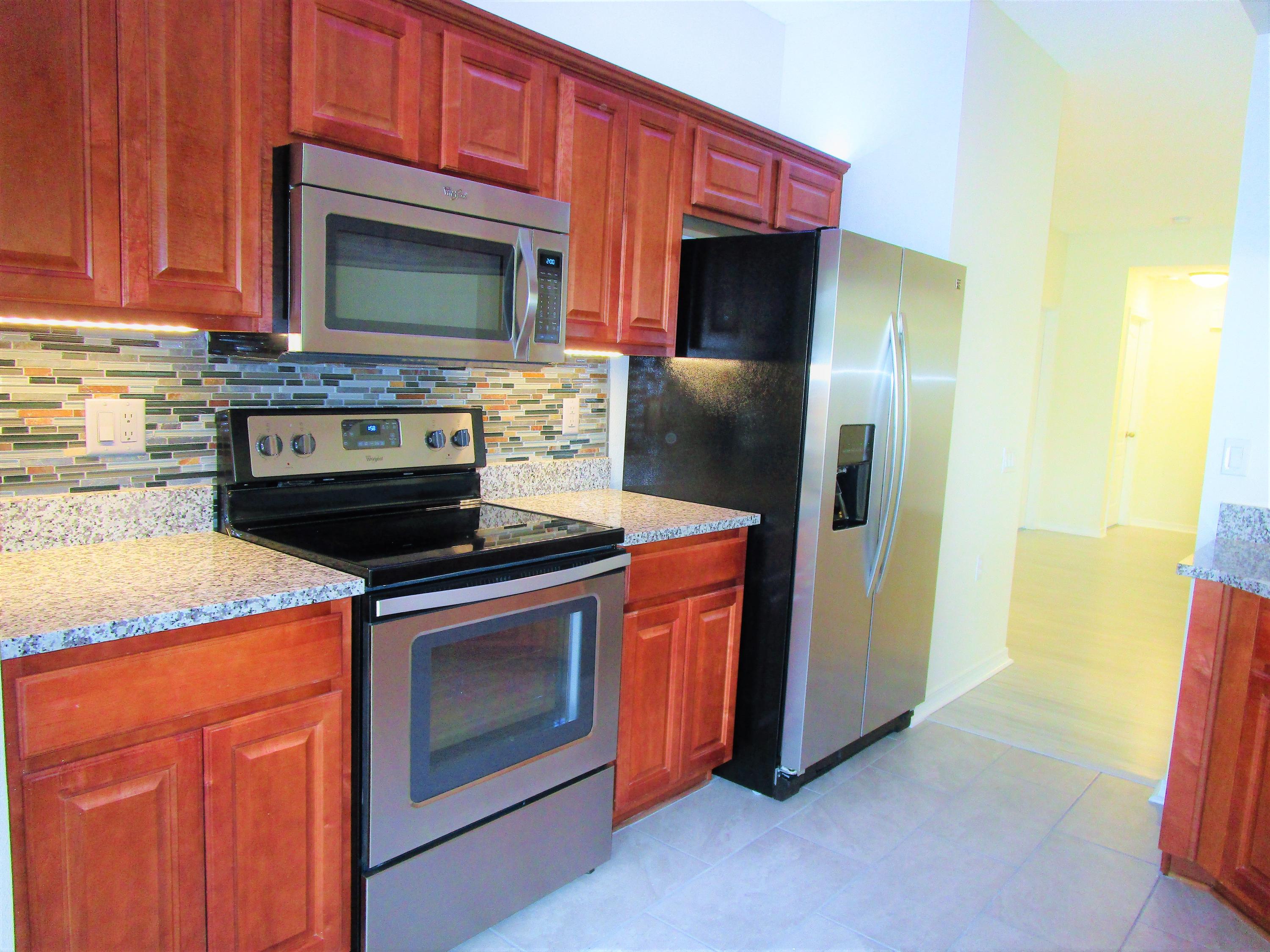 SHADOW LAKES - Residential