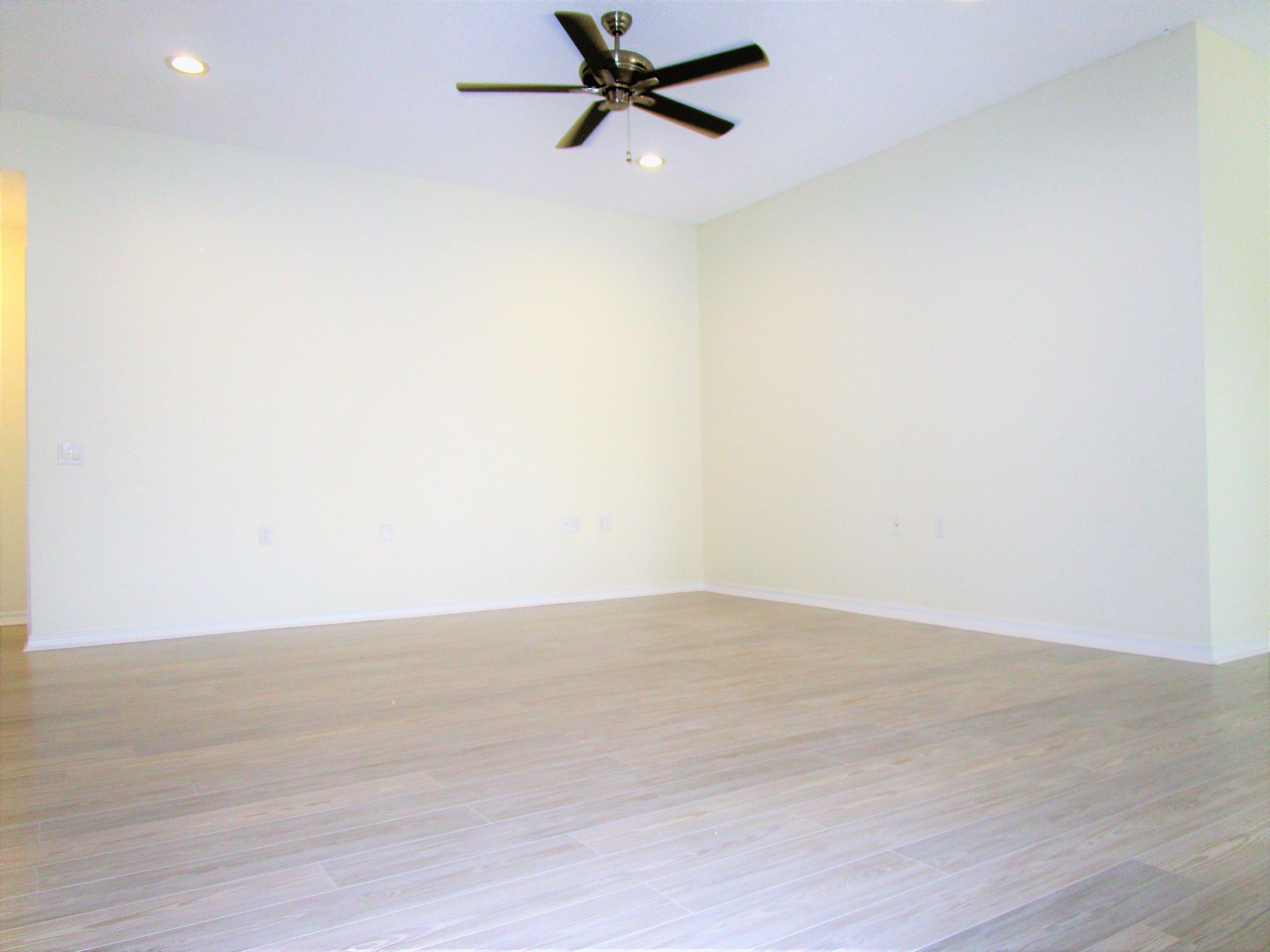 SHADOW LAKES - Residential