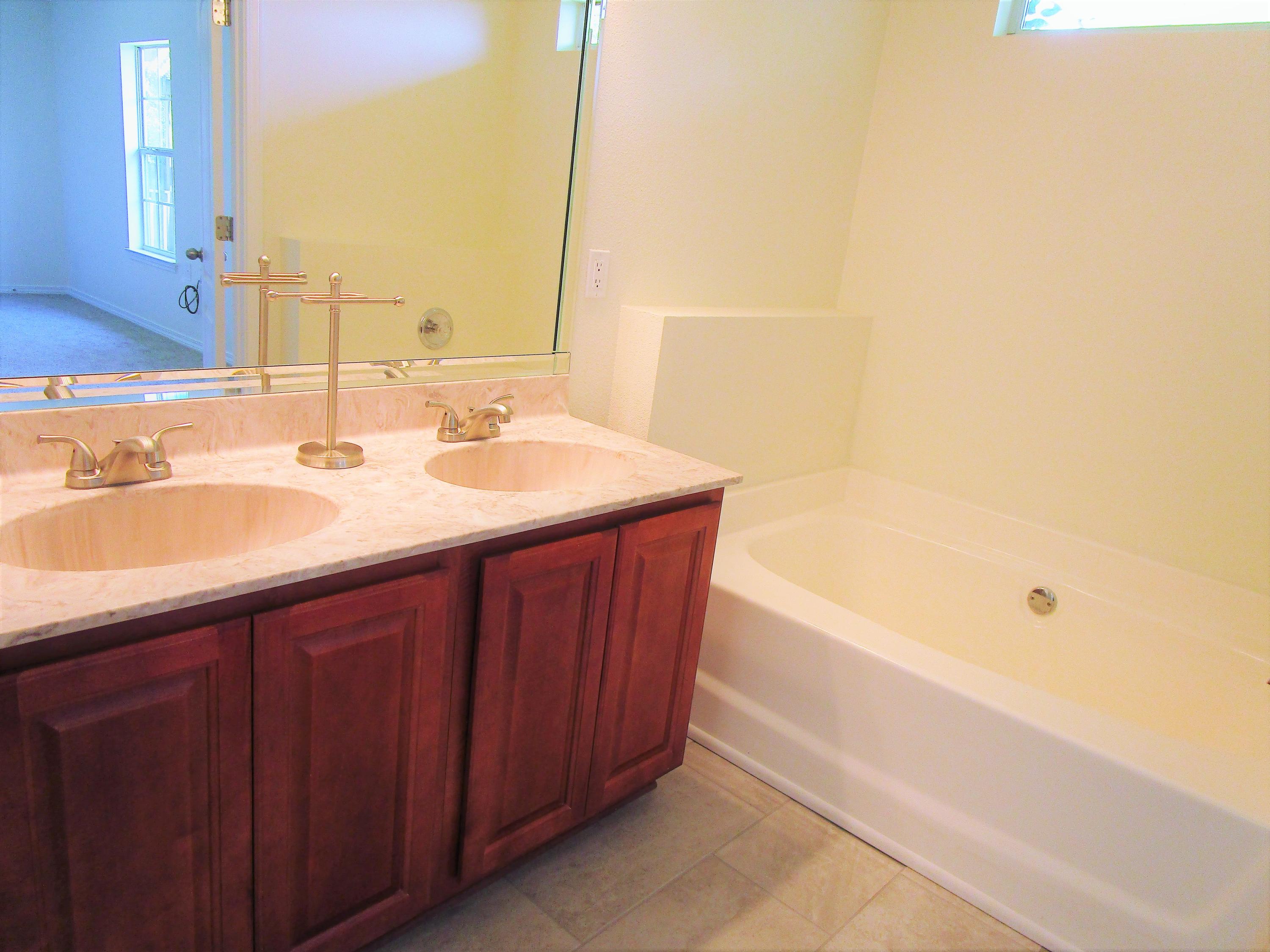 SHADOW LAKES - Residential