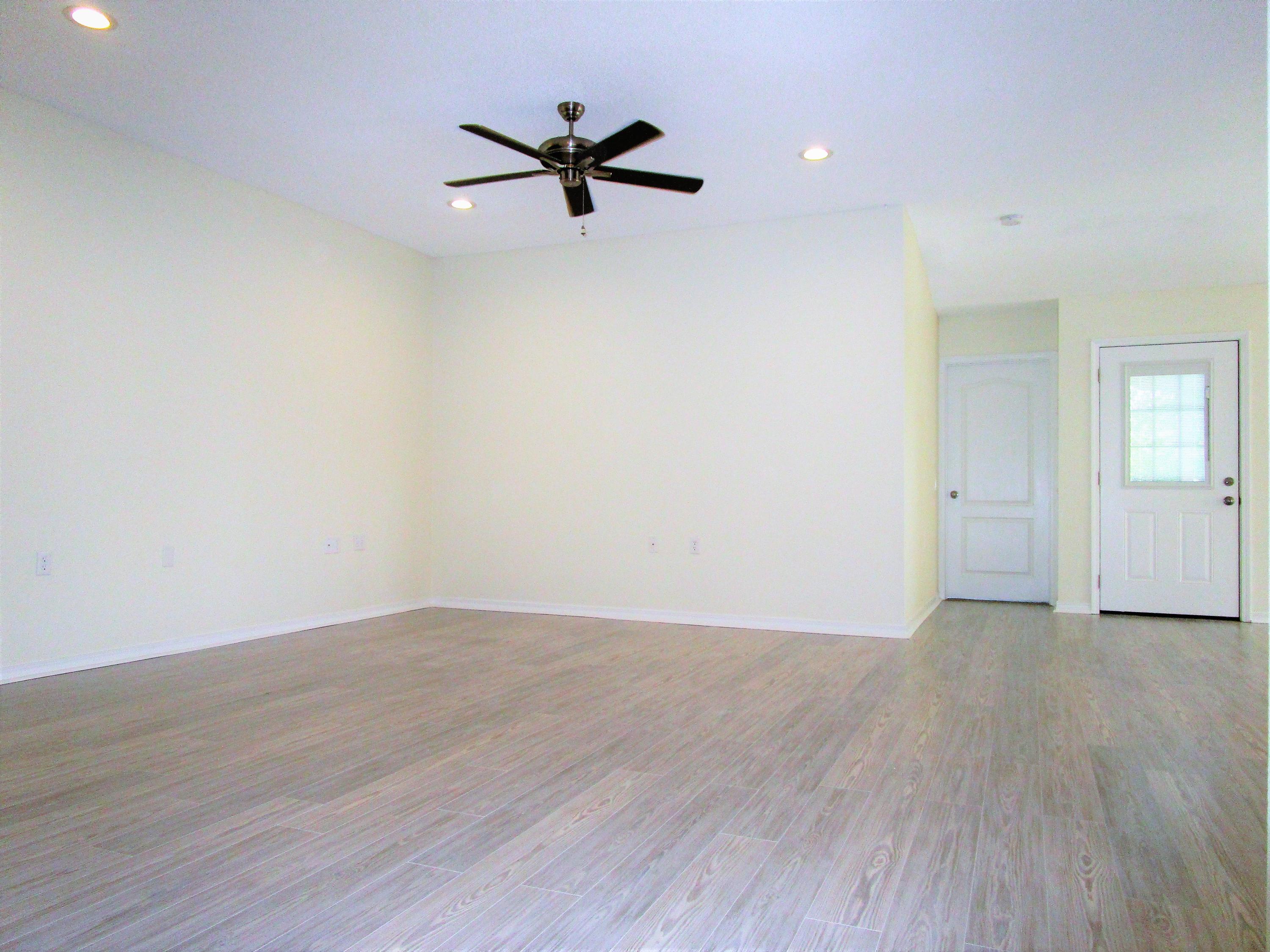 SHADOW LAKES - Residential