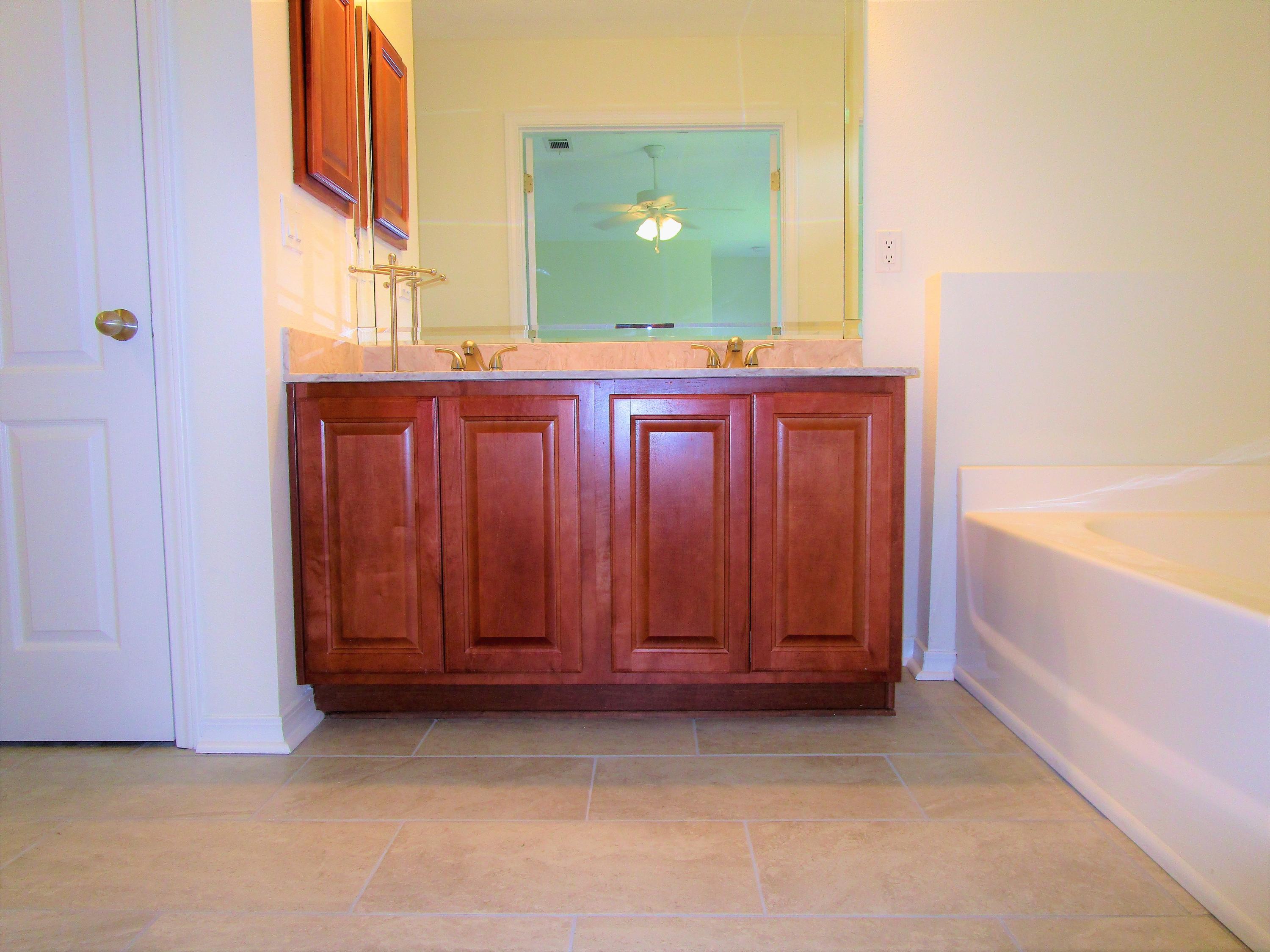 SHADOW LAKES - Residential