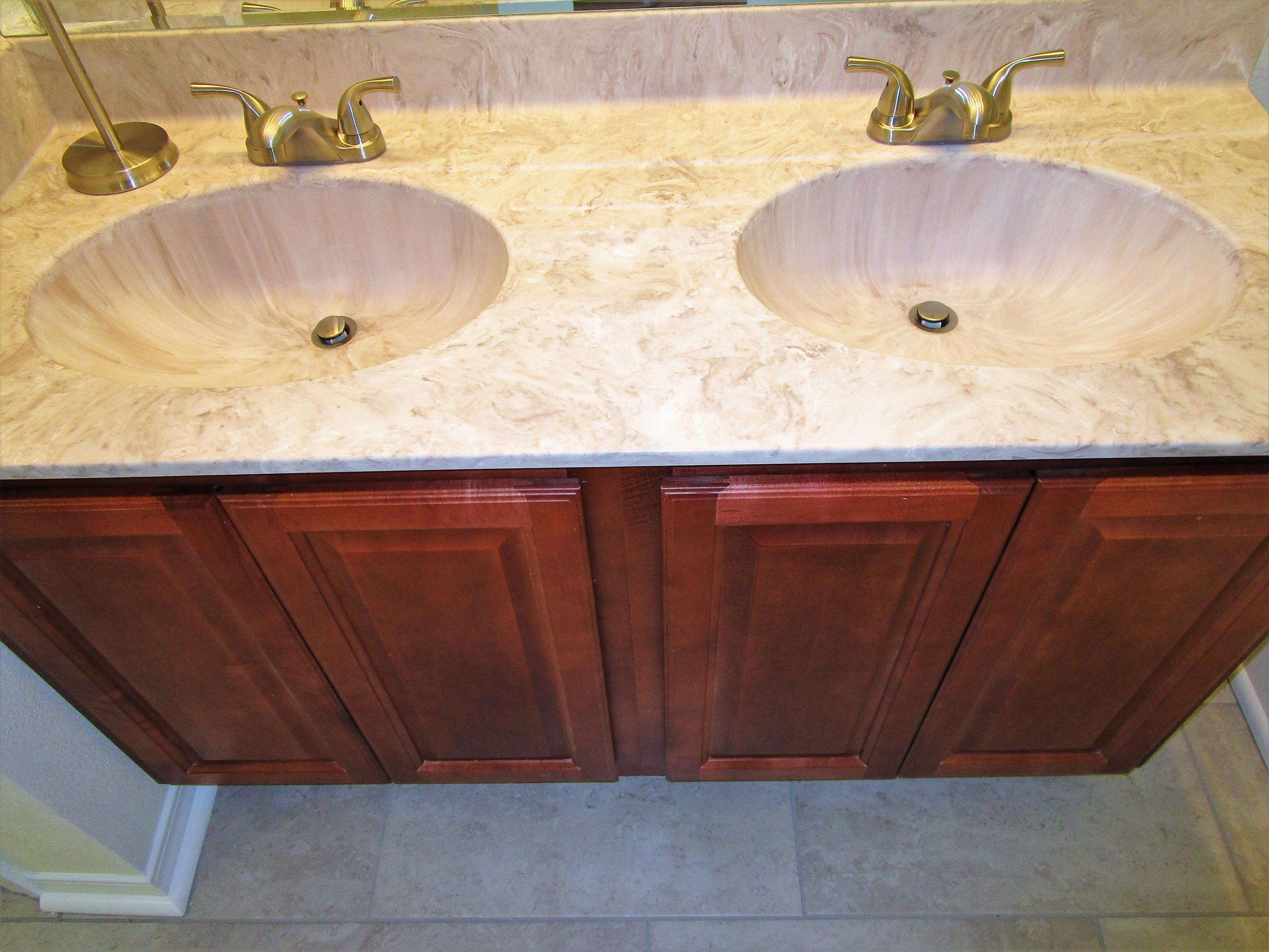 SHADOW LAKES - Residential