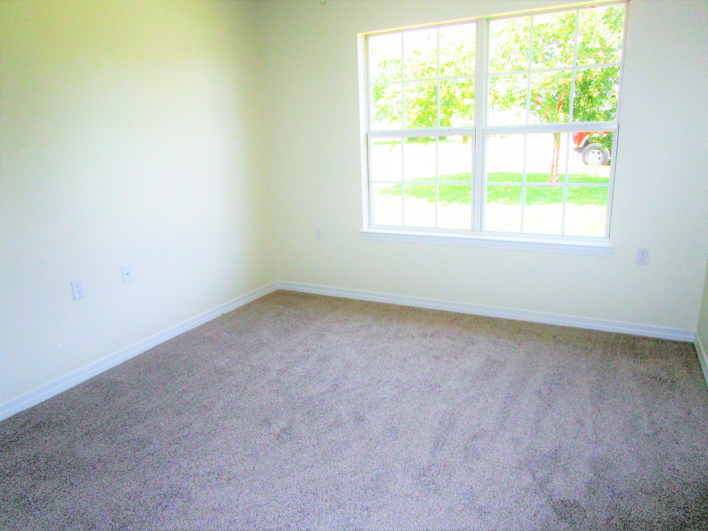 SHADOW LAKES - Residential