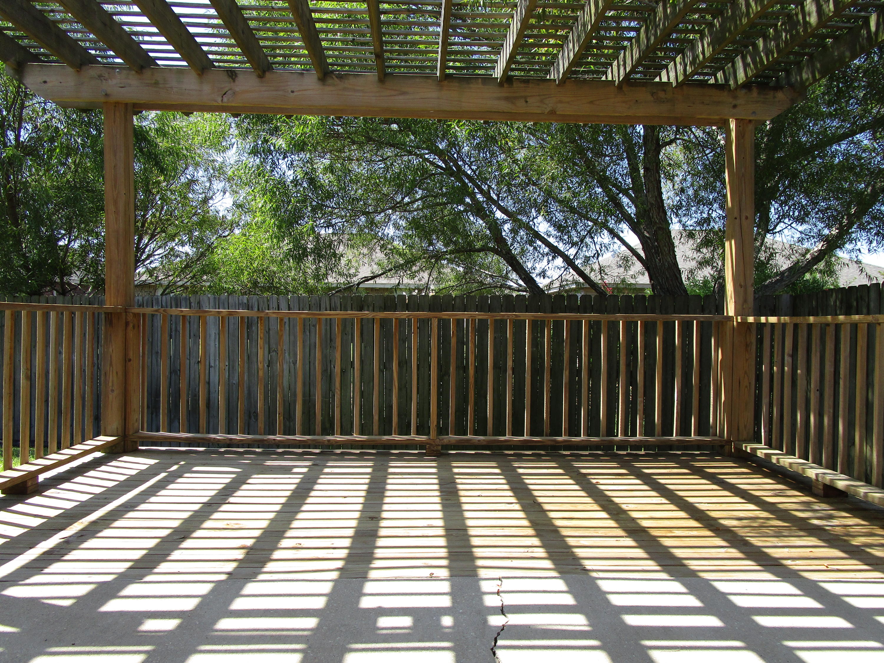 SHADOW LAKES - Residential