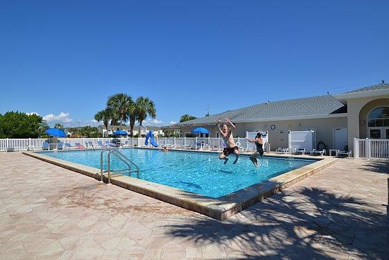 SHORELINE TOWERS 3 - Residential