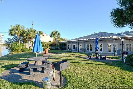 SHORELINE TOWERS 3 - Residential